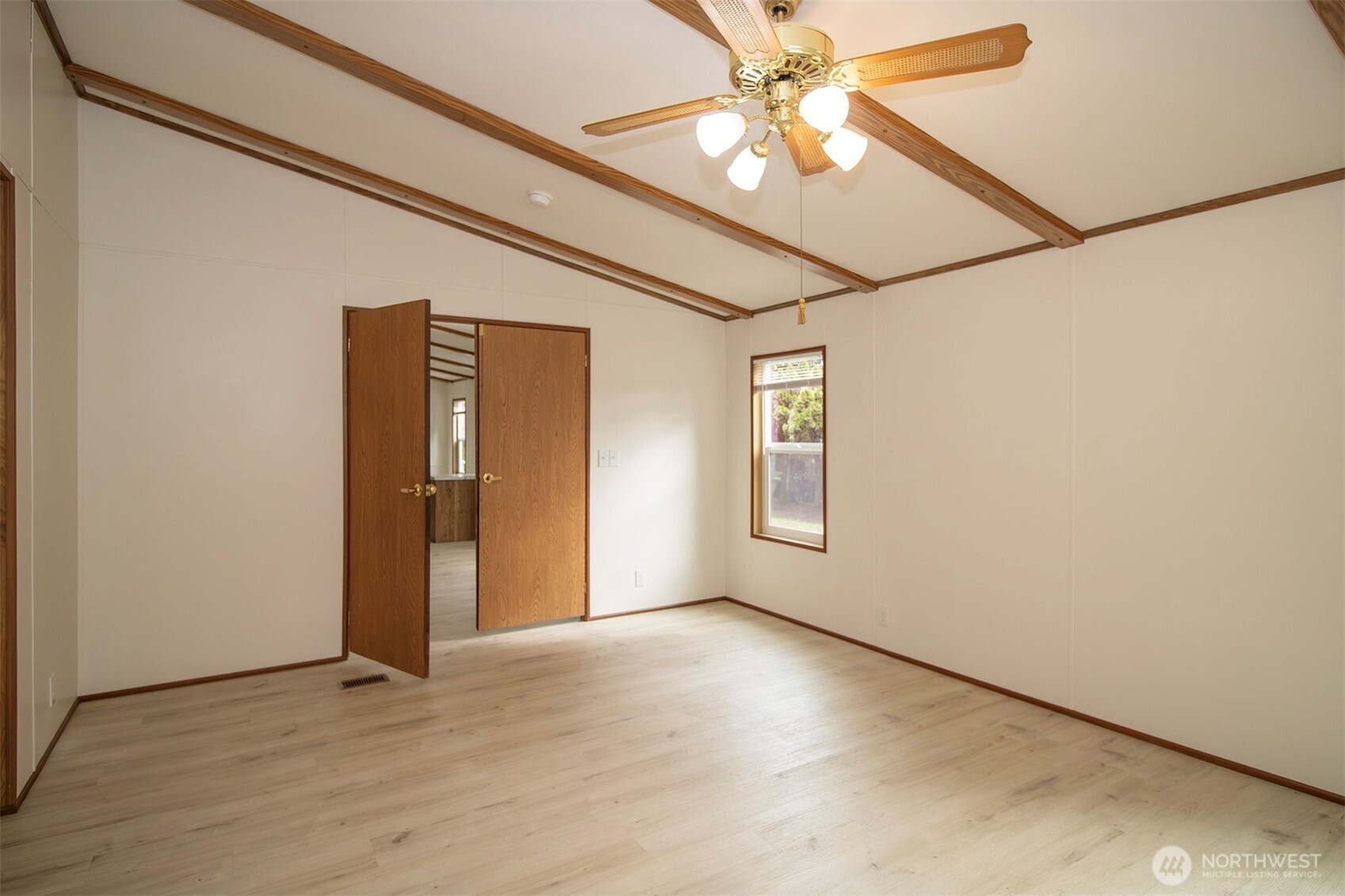 3805 College Street 6 Property Photo 14