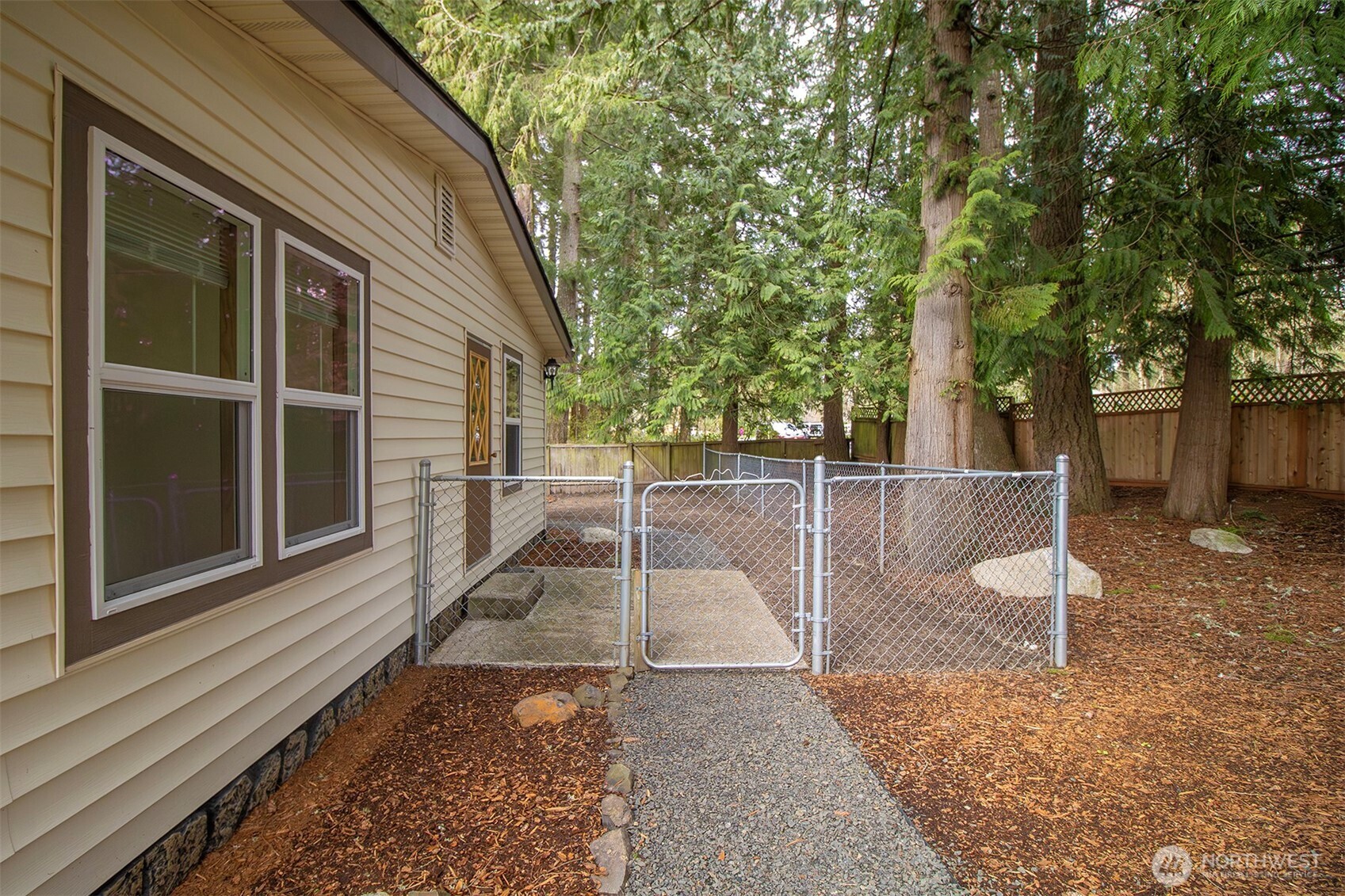 3805 College Street 6 Property Photo 29