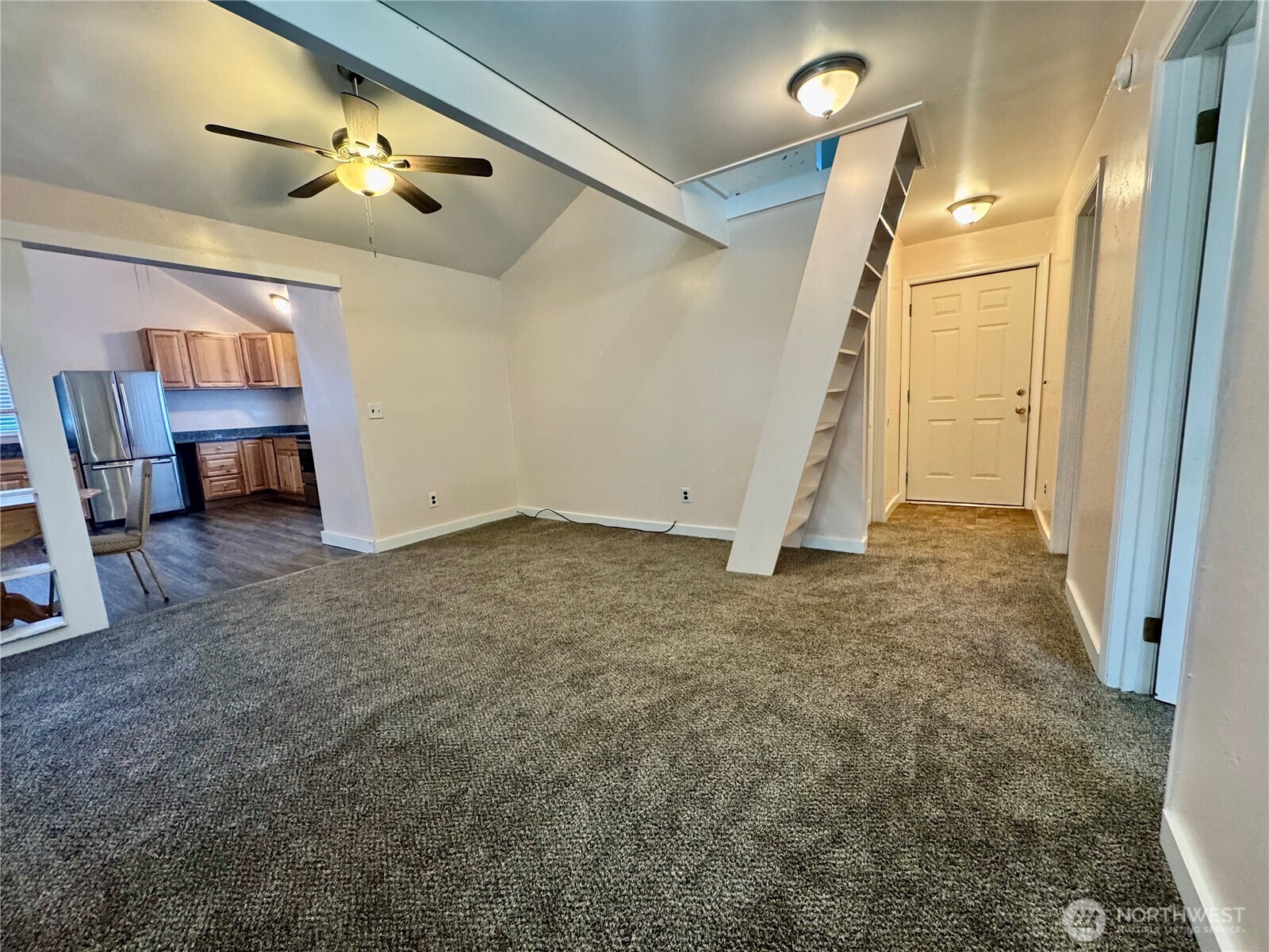 1702 & 1704 Bay Avenue Property Photo 34
