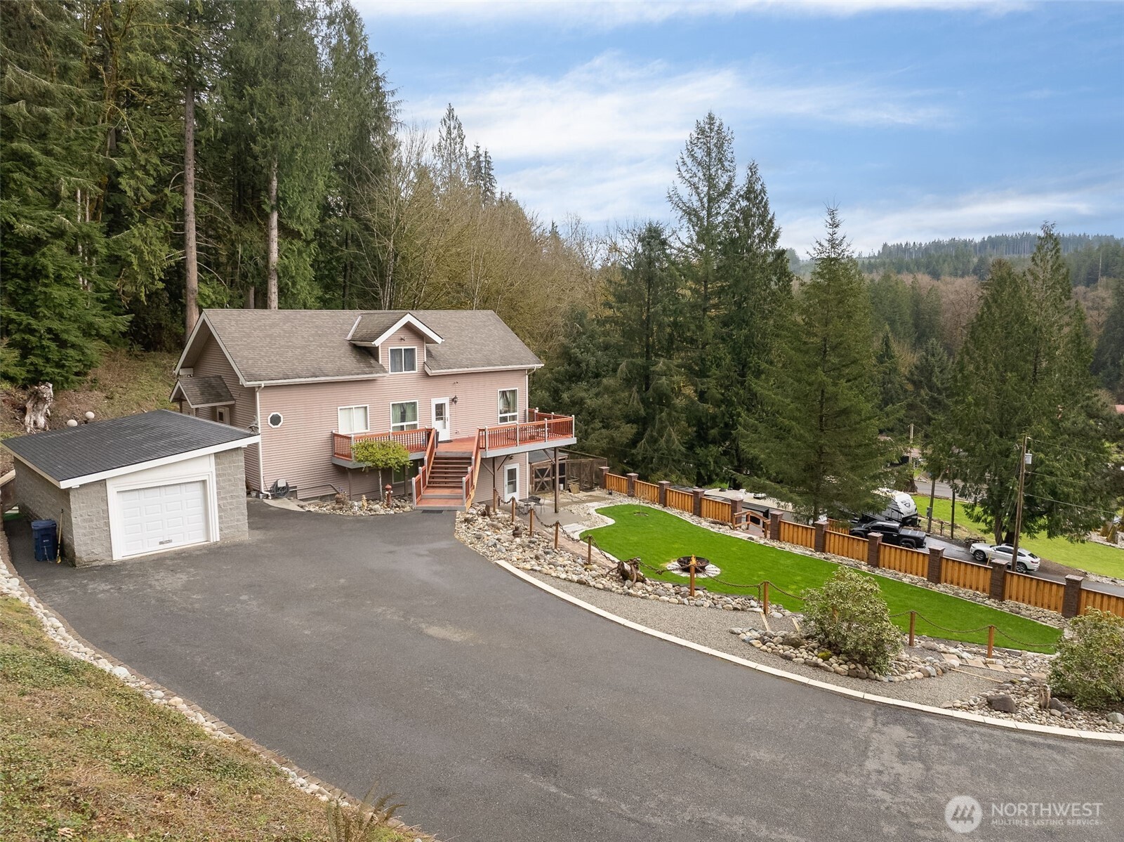 7819 Tolt River Road Property Photo