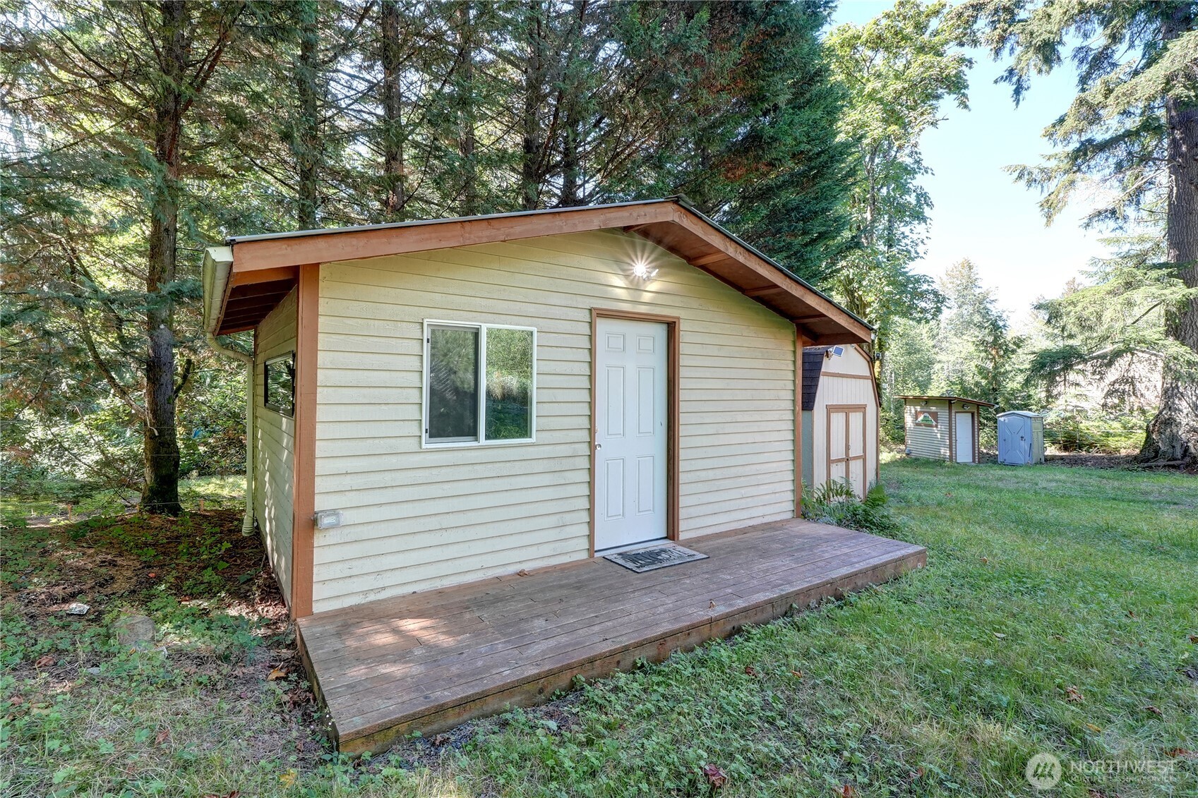 14310 200th Avenue Property Photo 6