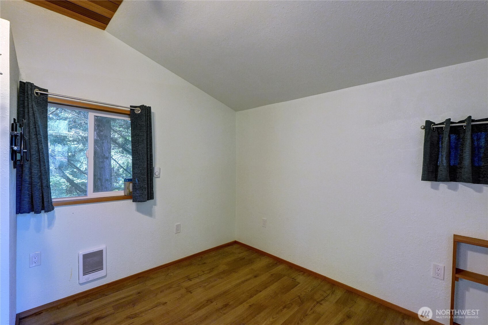 14310 200th Avenue Property Photo 9