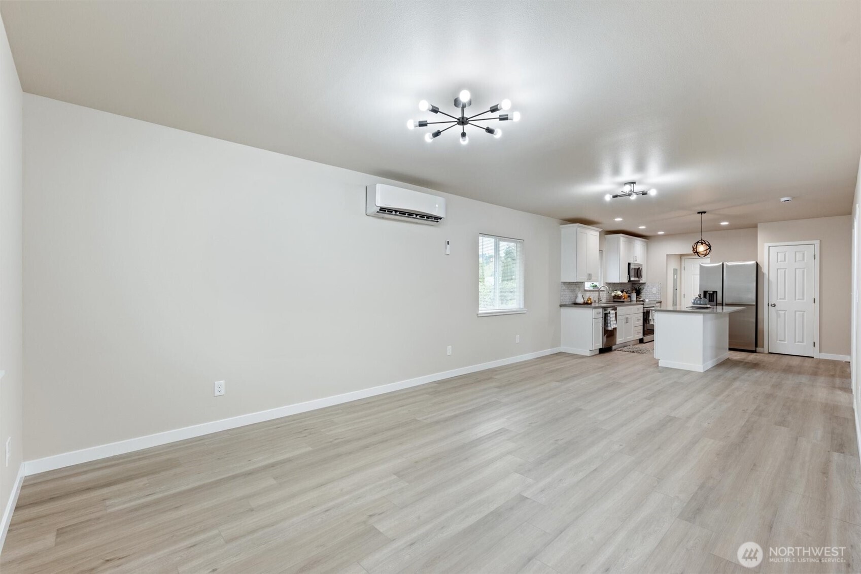 1202 N Pacific Avenue Property Photo 4