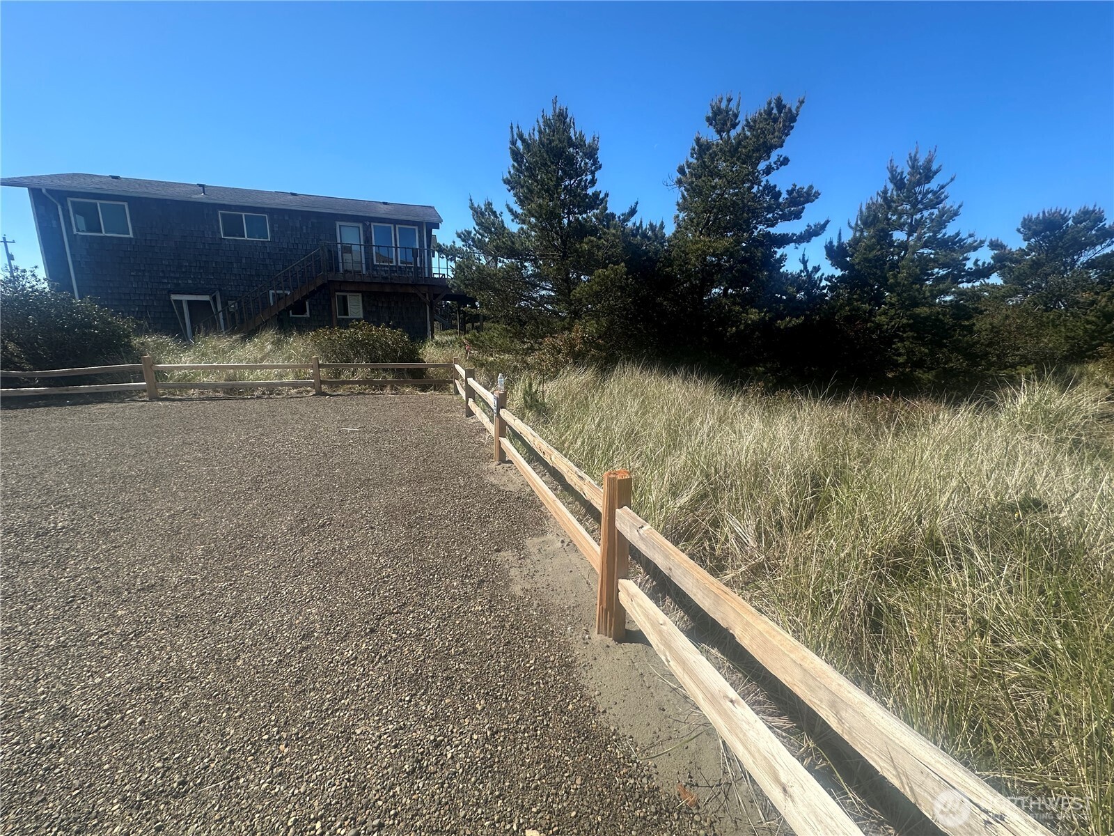 855 S Sand Dune Avenue Property Photo 10