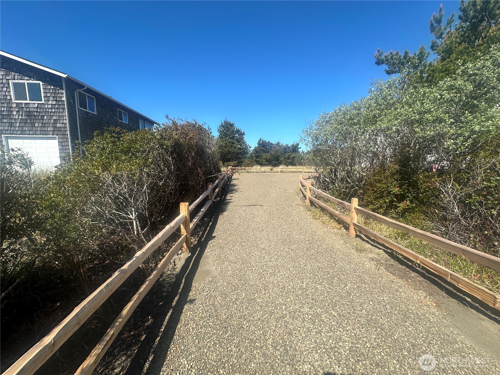 855 S Sand Dune Avenue Property Photo 11