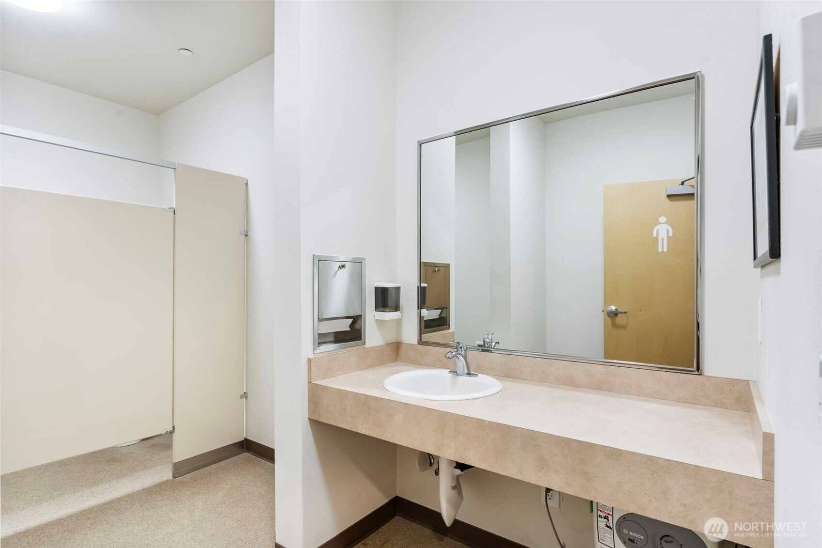 421 C Street 4b Property Photo 18