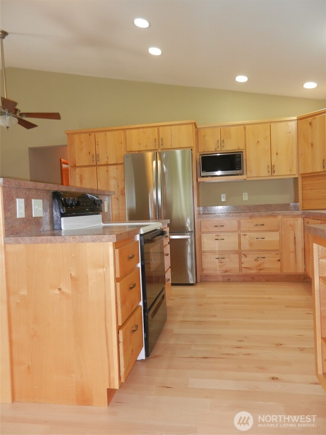 293935 Hwy 101 Property Photo 17