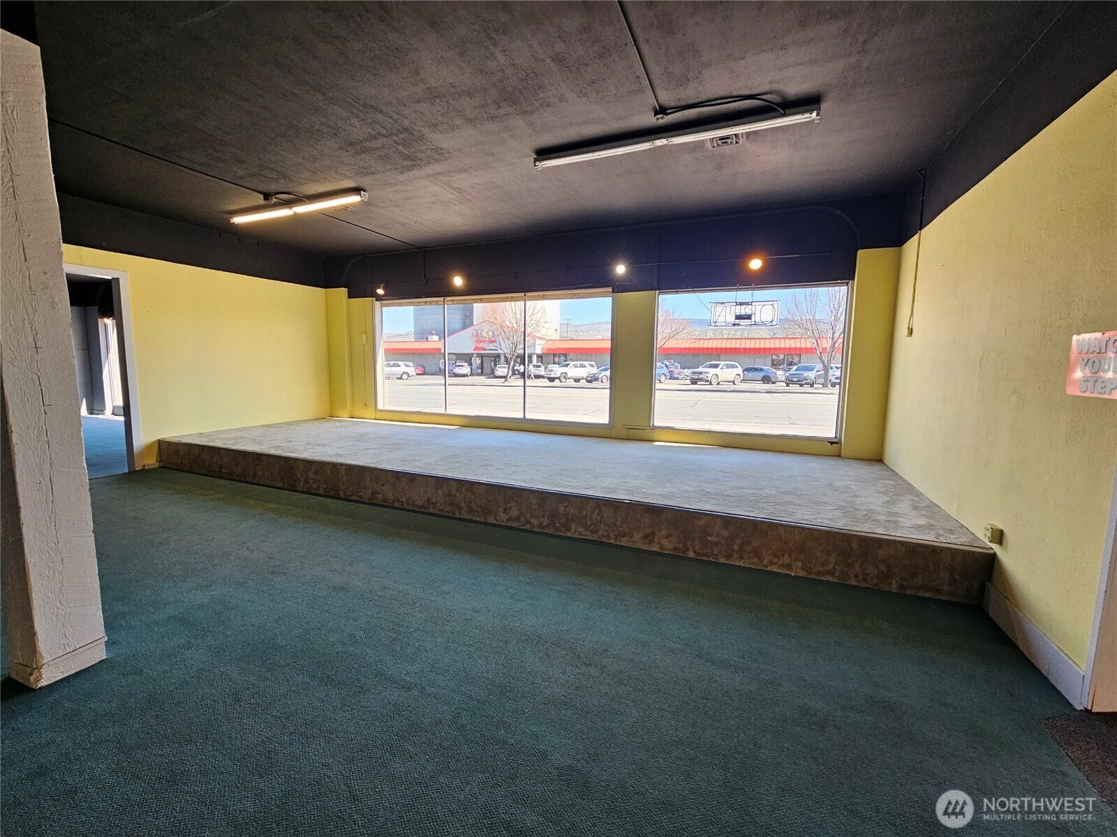 736 S Wenatchee Avenue Property Photo 14