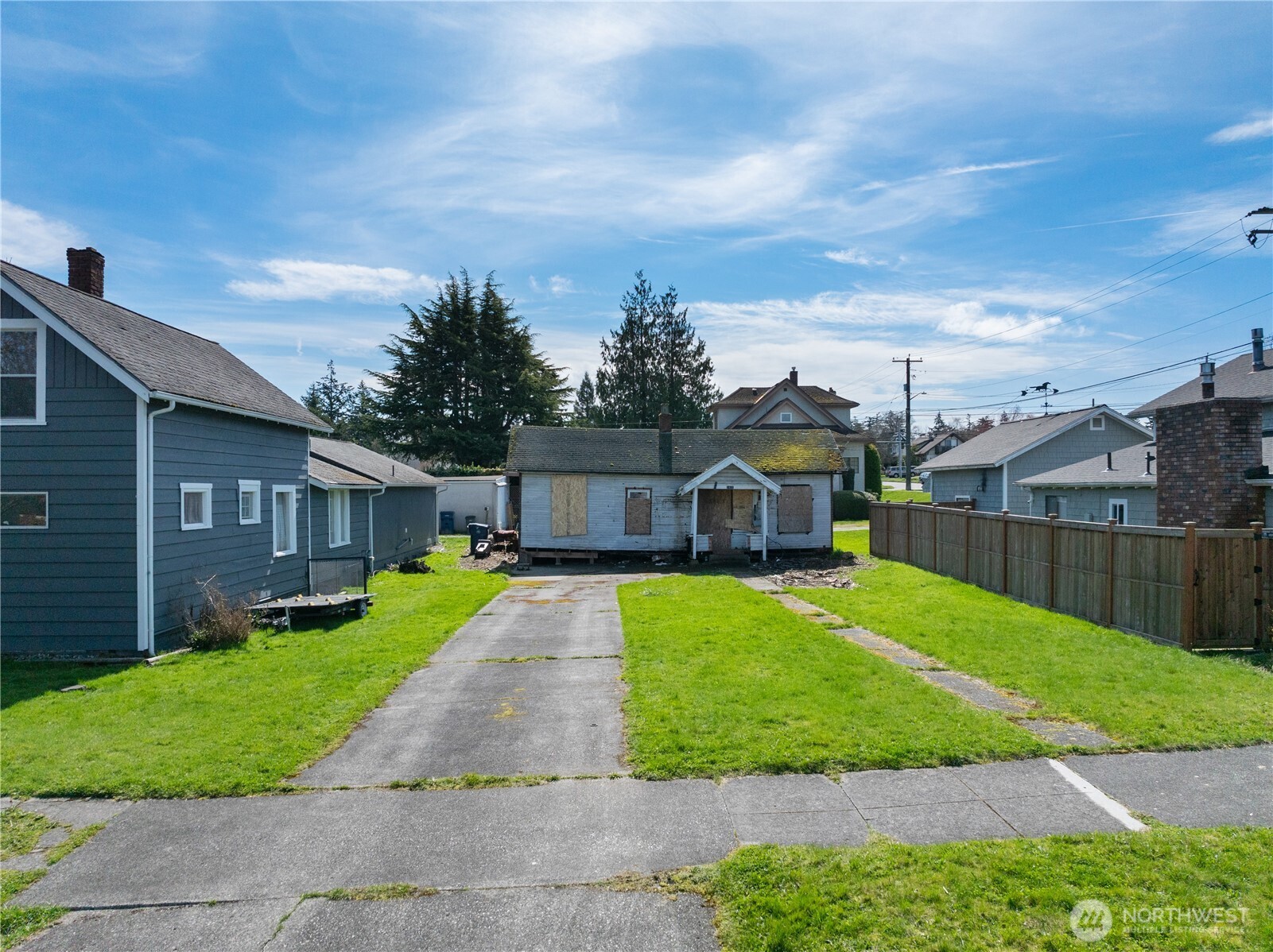 1415 10th Street Property Photo 2