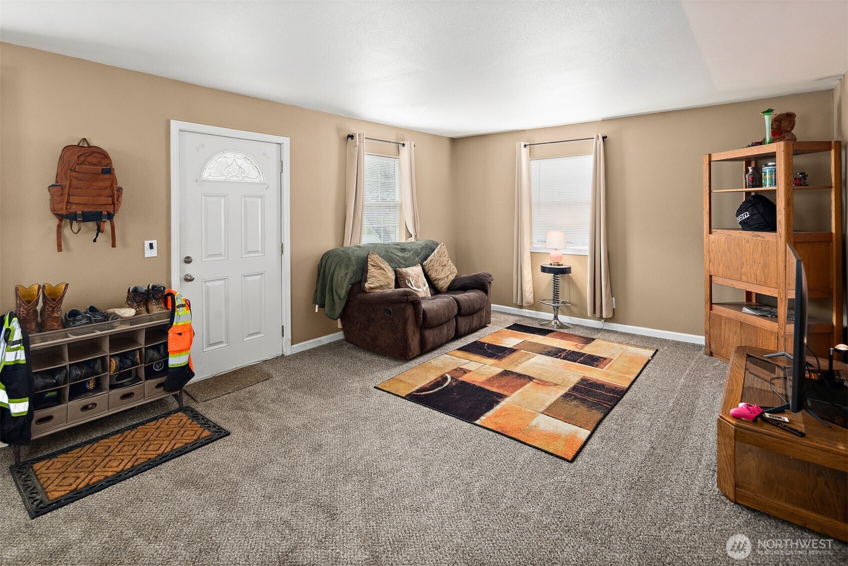 3211 103rd Avenue Property Photo 7