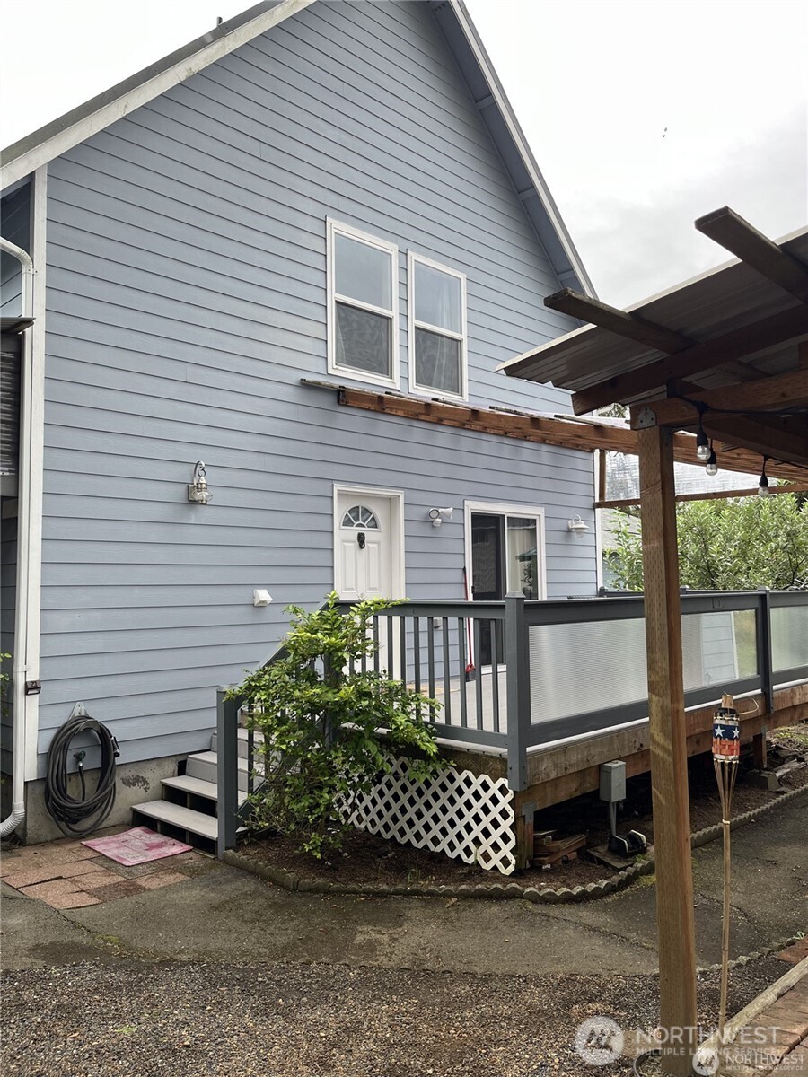 130 S Oar Loop Property Photo 4