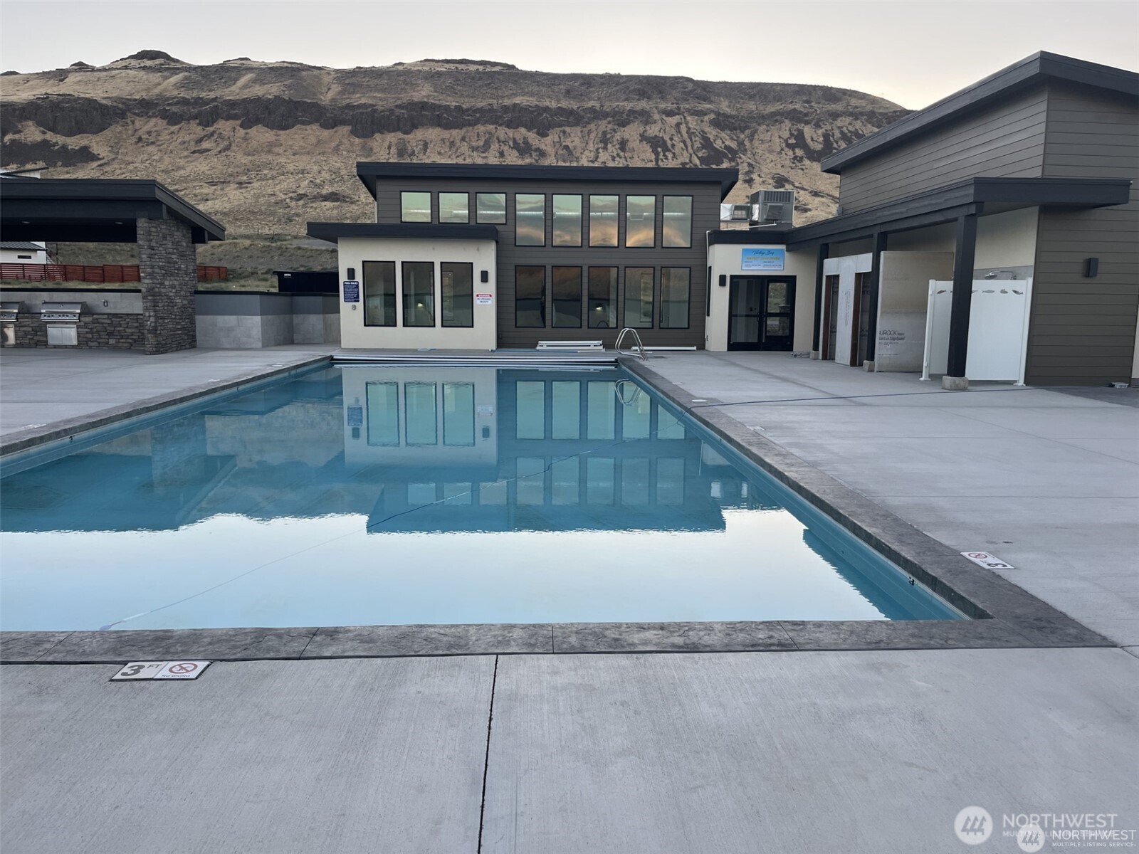 70 King Salmon Court Property Photo 6