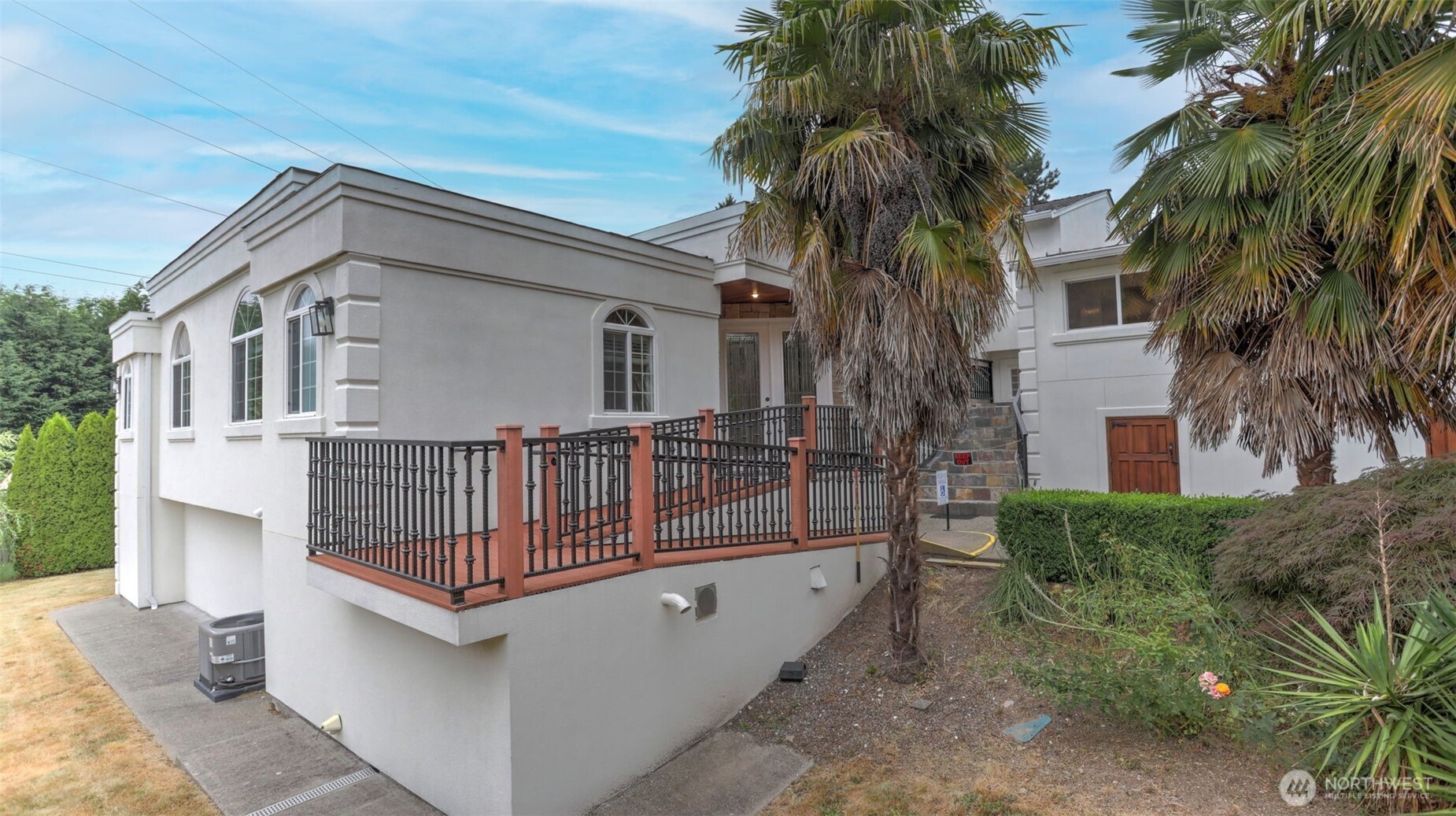 2352628 Property Photo