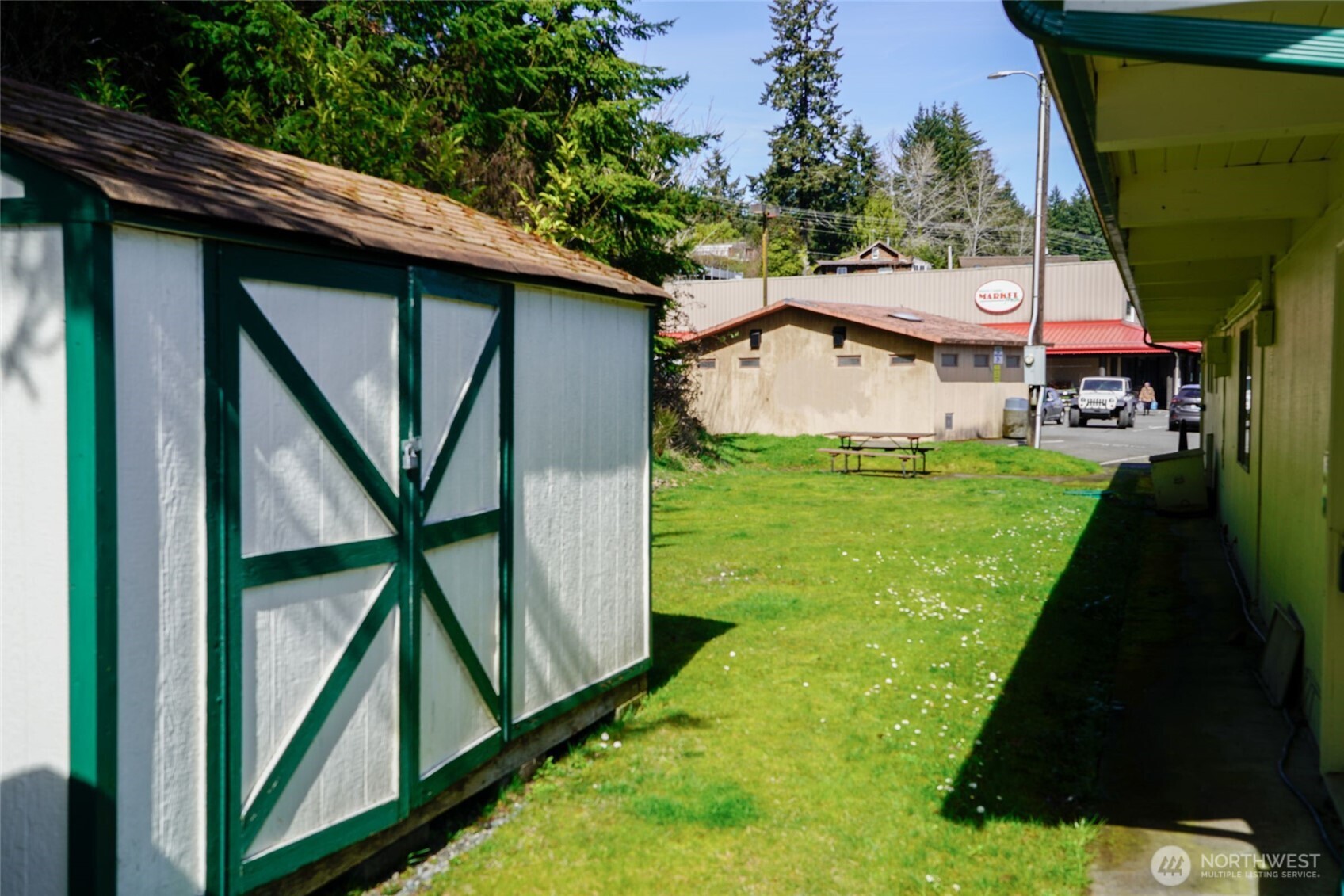 24113 N Us Highway 101 Property Photo 11