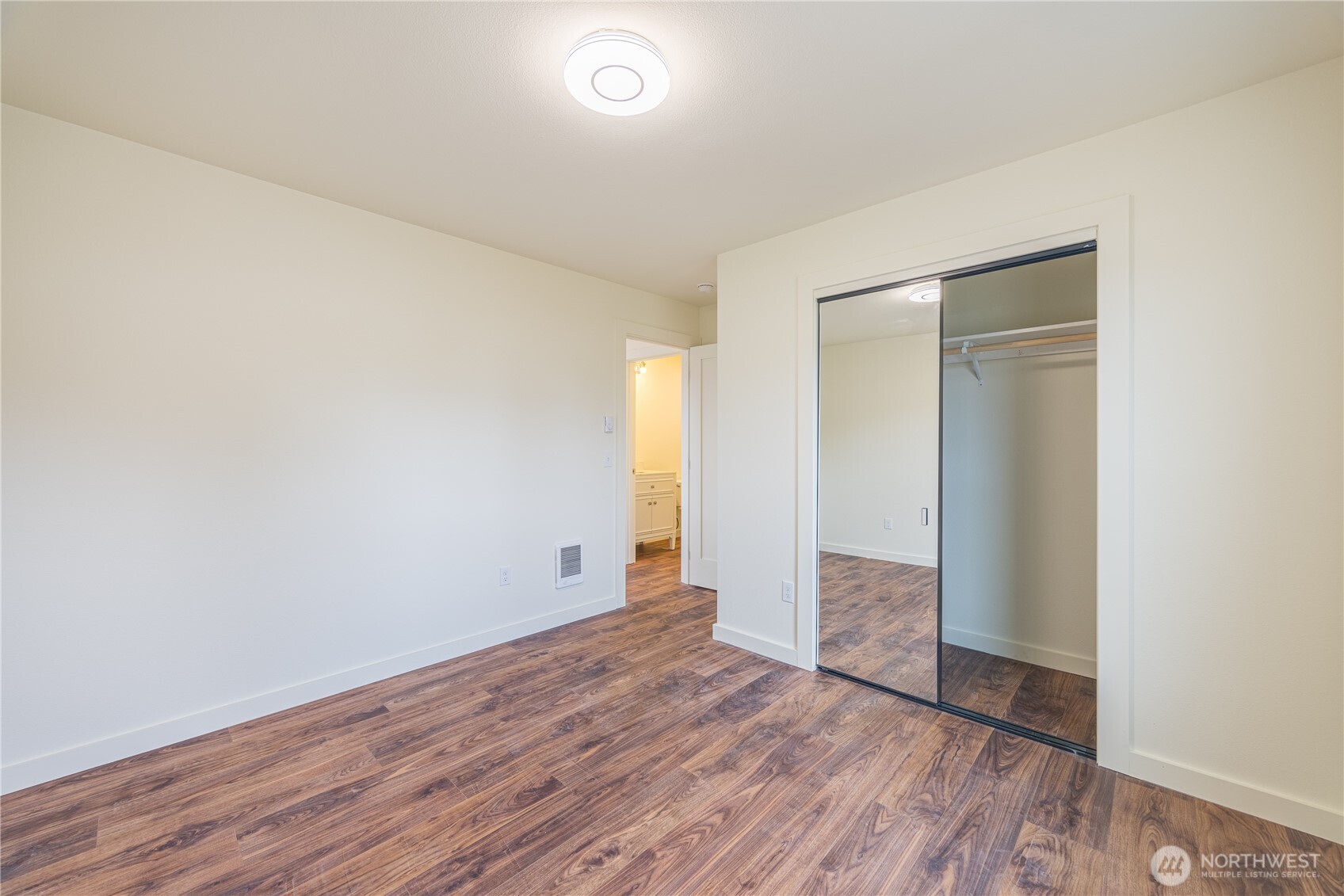 1120 1/2 W 8th Street Property Photo 13