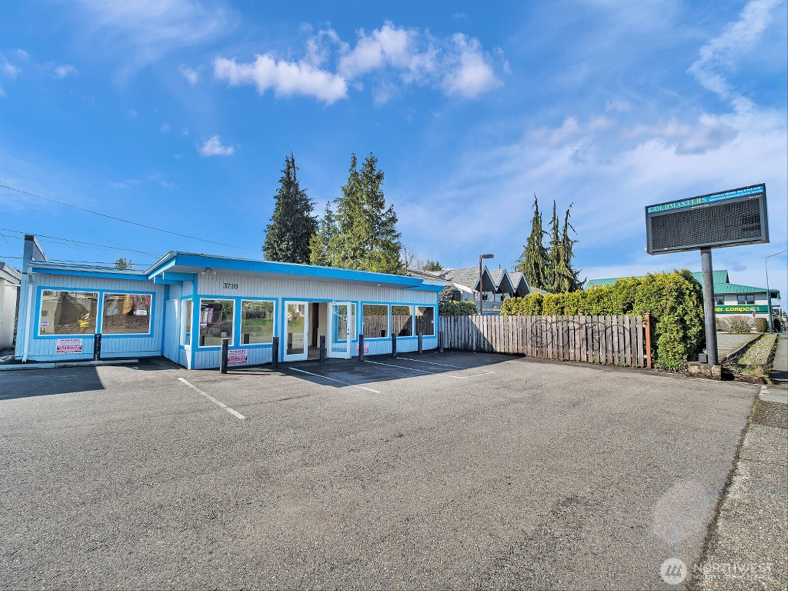 3710 6th Avenue Property Photo 2