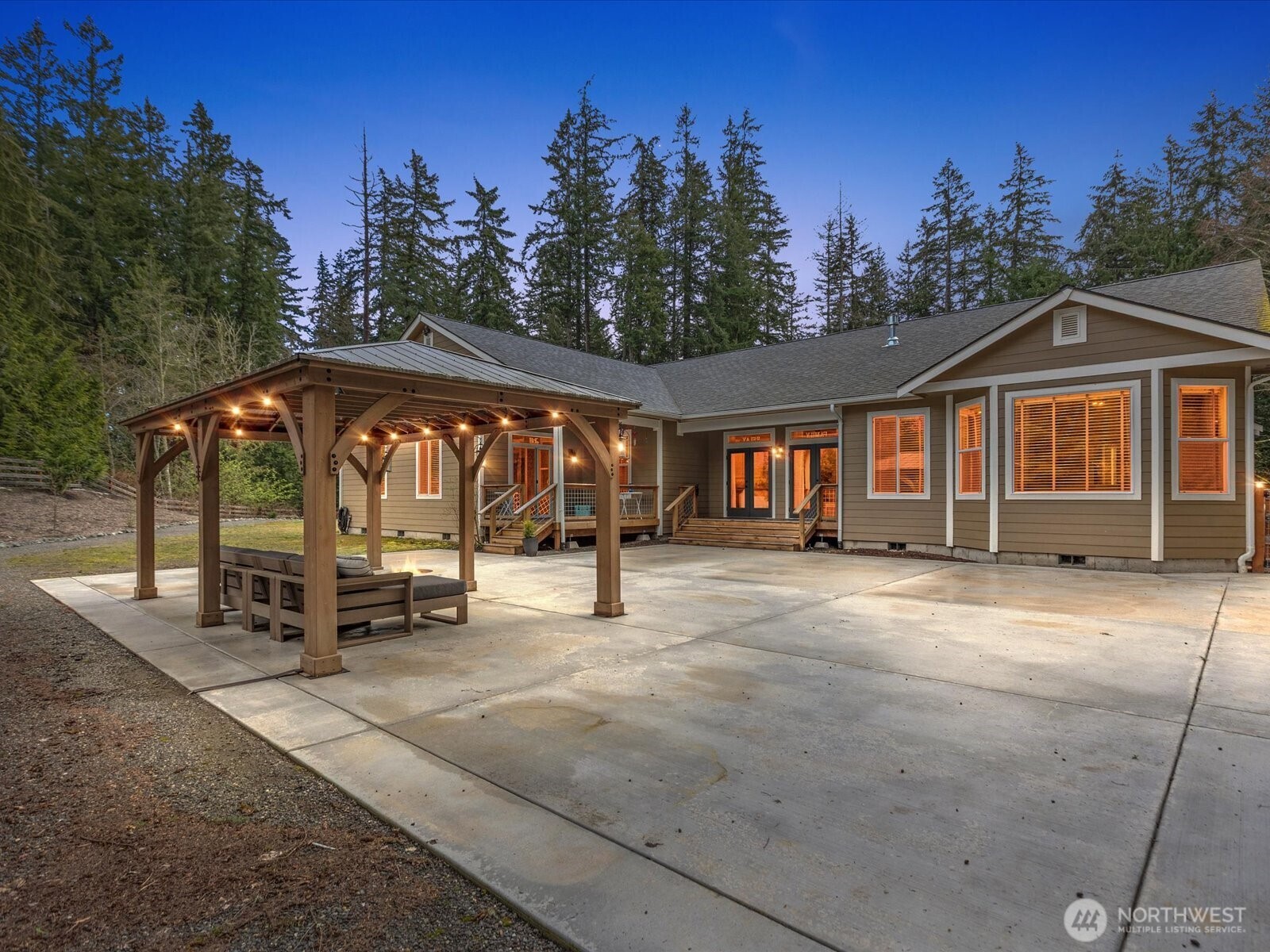 6633 Mapleleaf Drive Property Photo