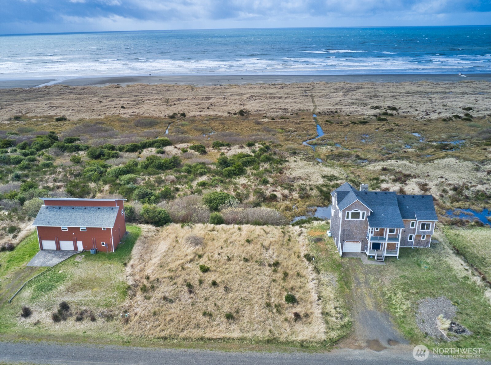 132 Dunes Lane Property Photo 4