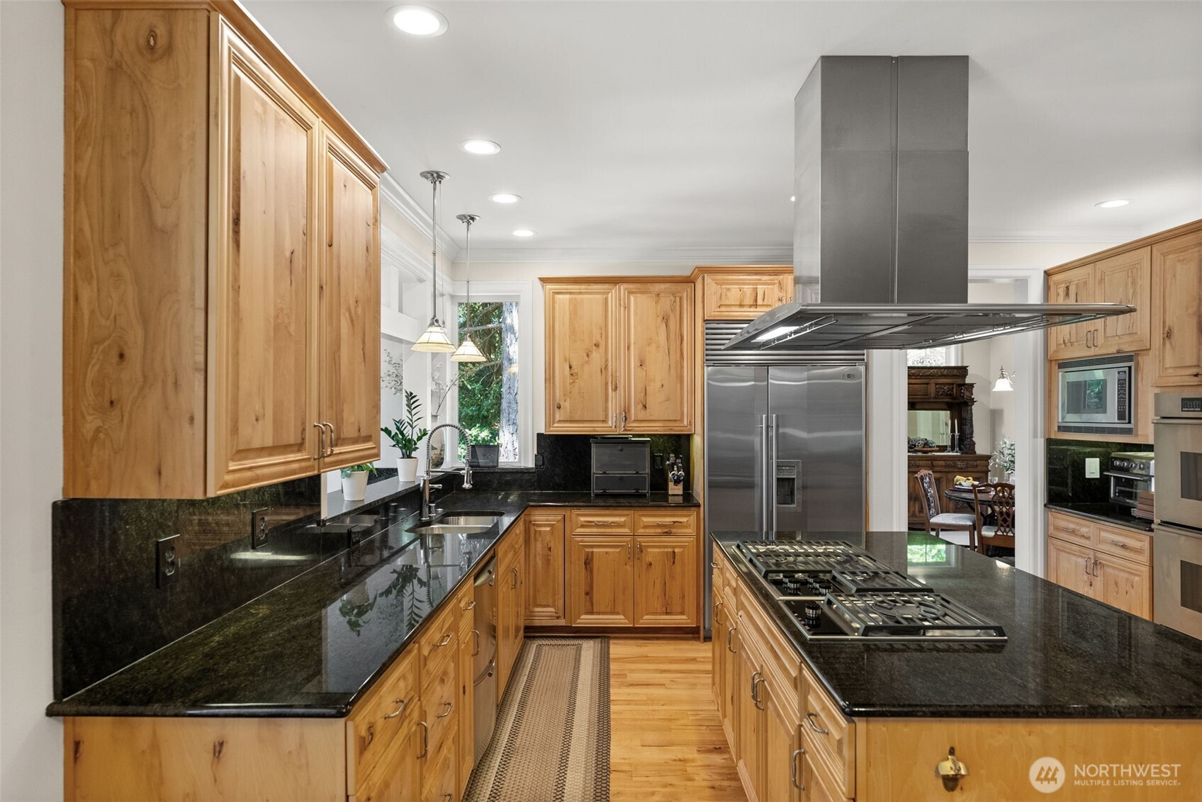 555 Hyak Drive Property Photo 11