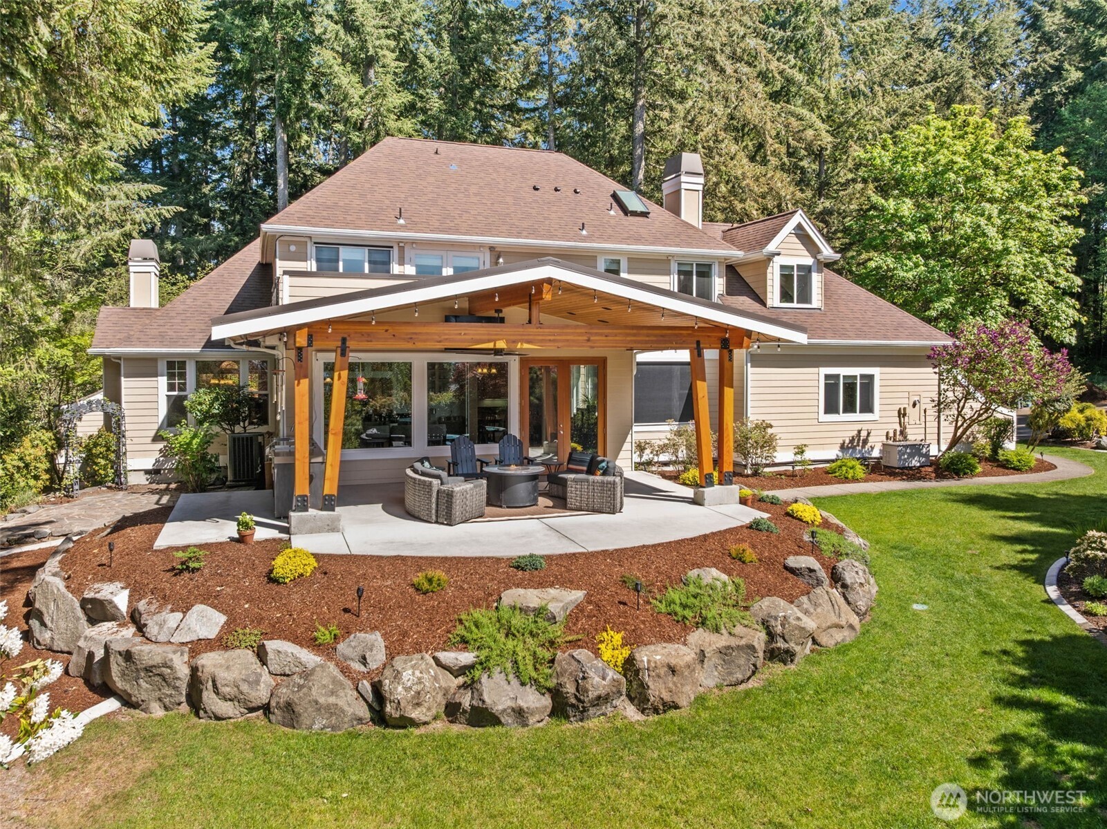 555 Hyak Drive Property Photo 32