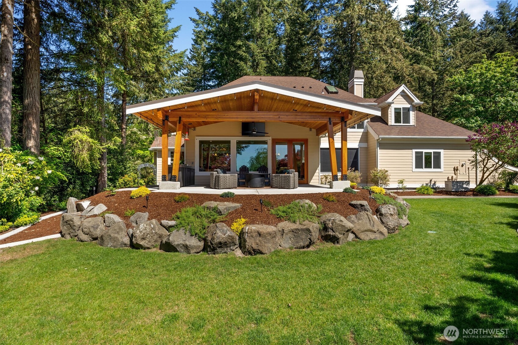 555 Hyak Drive Property Photo 39