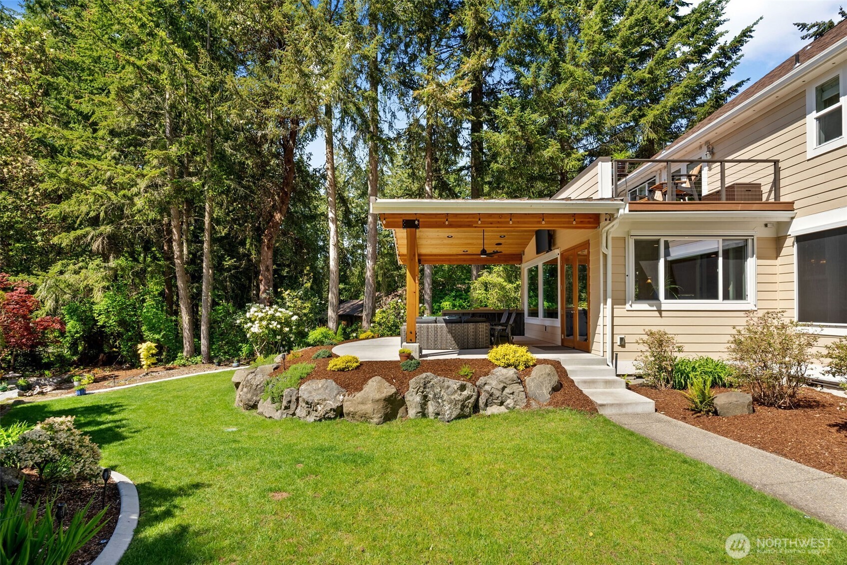 555 Hyak Drive Property Photo 40