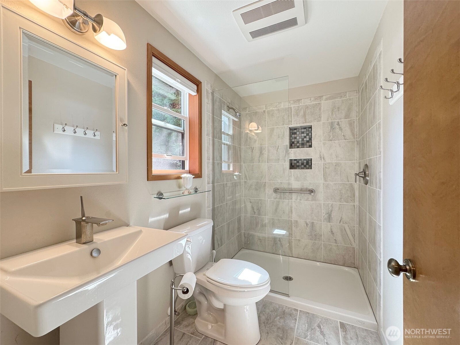120 Bayview Lane Property Photo 18