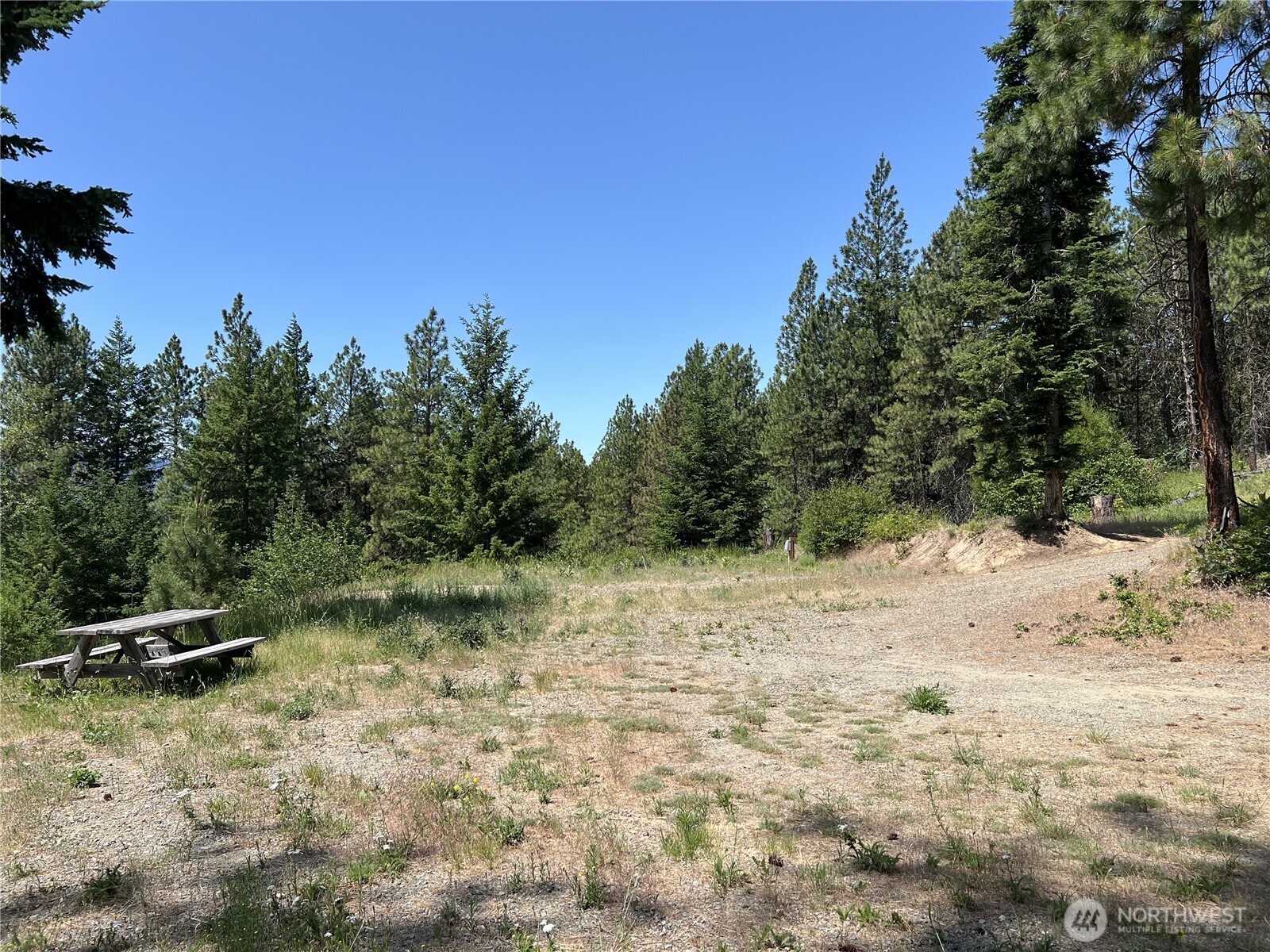 1571 Summit View Road Property Photo 8