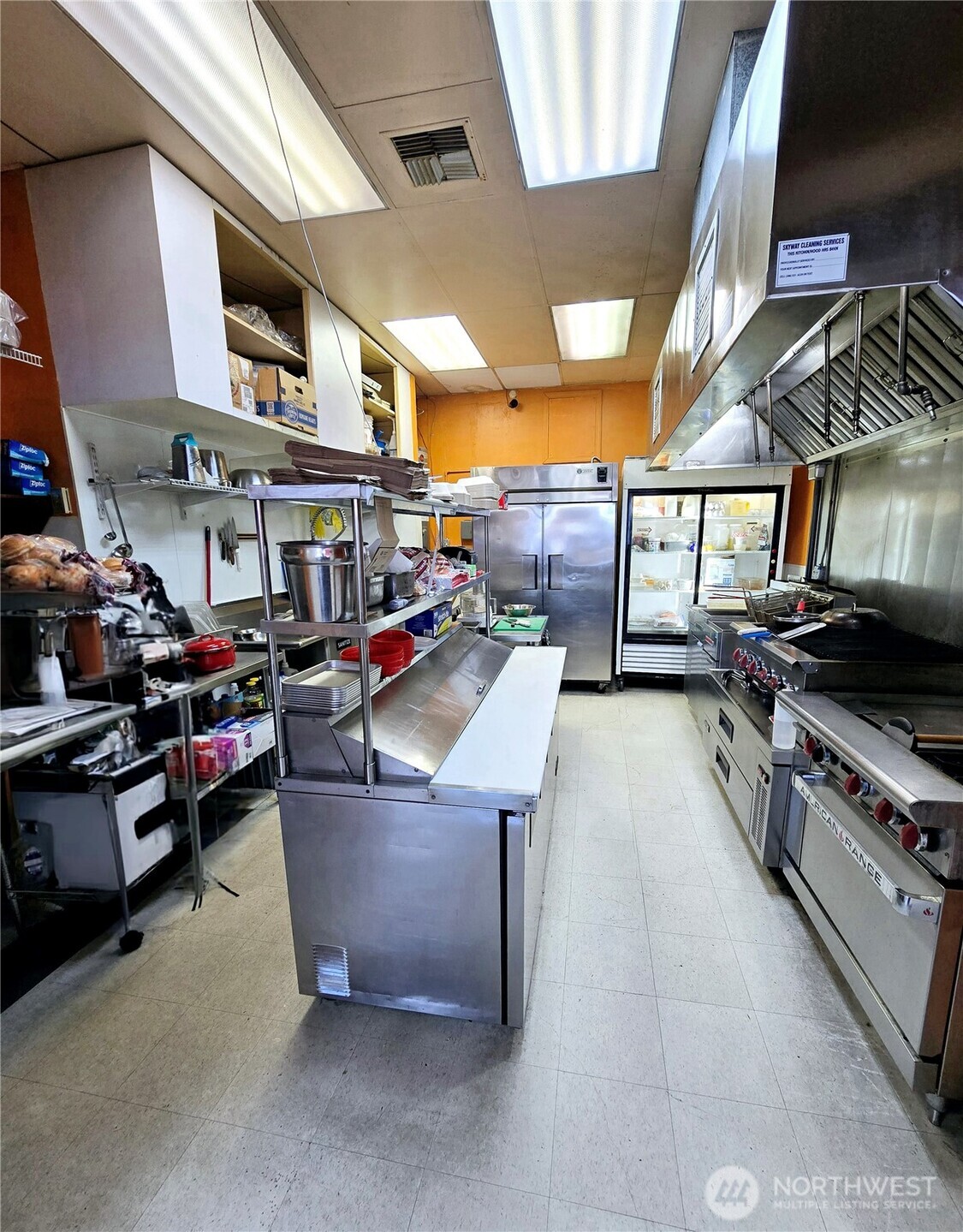 10410 Greenwood Avenue Property Photo 6