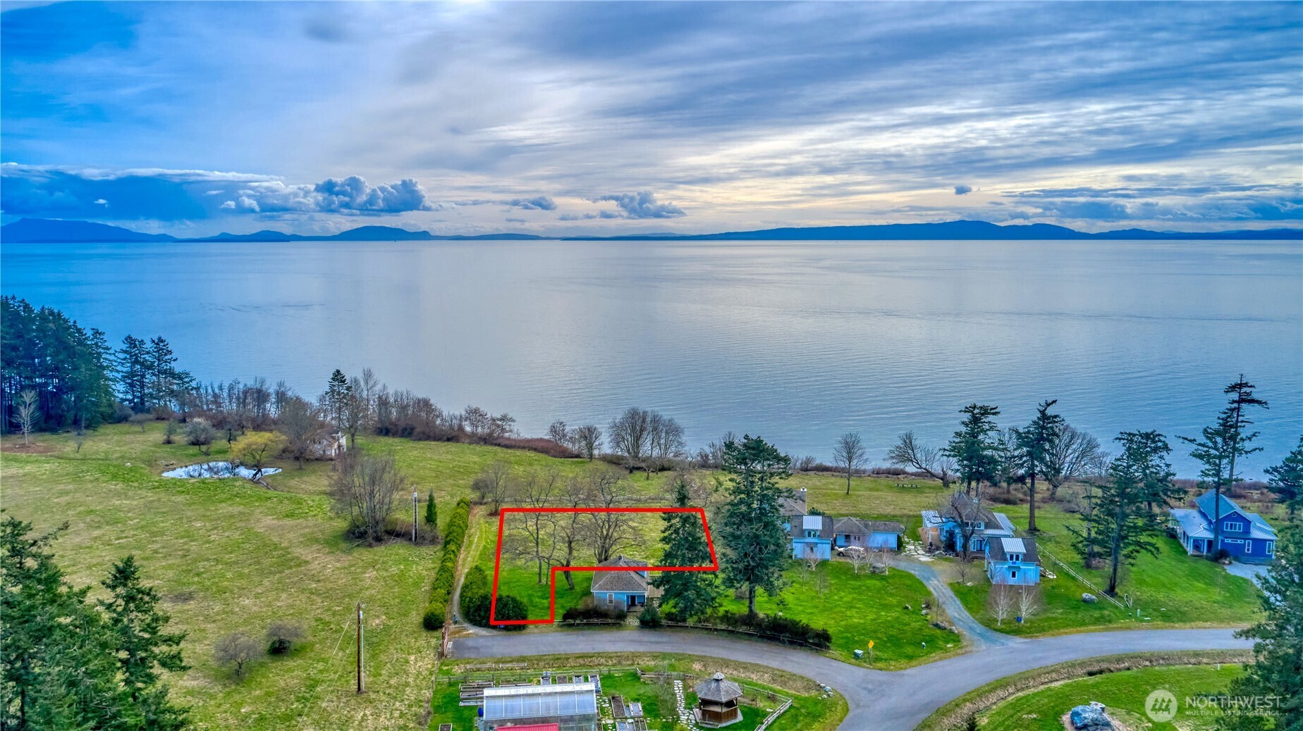 2202 Seabright Loop Property Photo 1