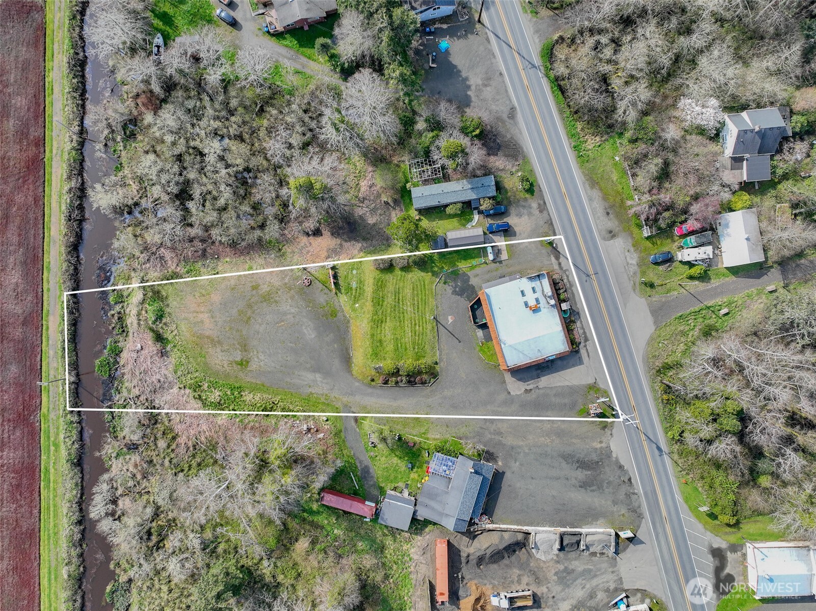 1800 State Route 105 Property Photo 9