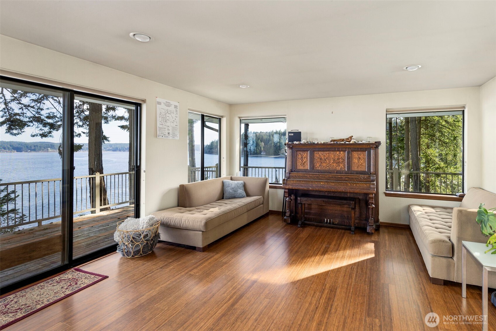 931 Whitney Road Property Photo 12
