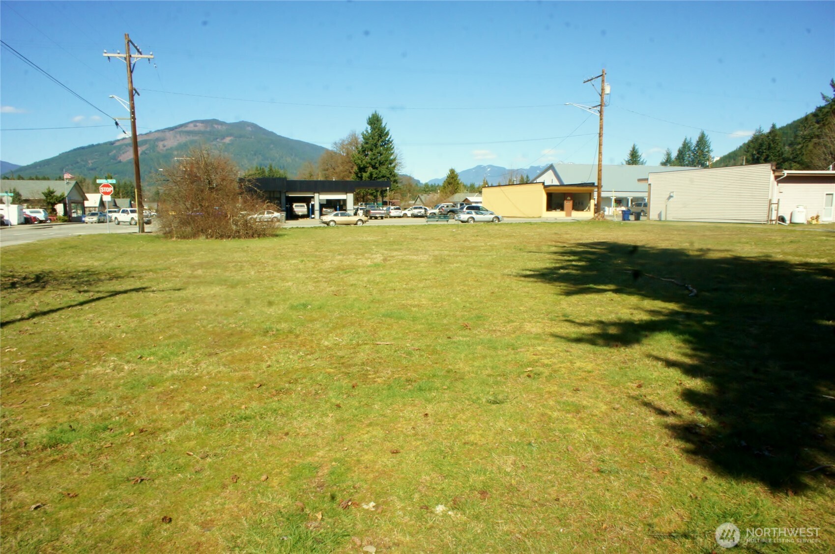 1095 Darrington Street Property Photo 6