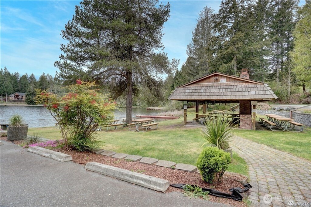 200 E Soderberg Road Property Photo 17