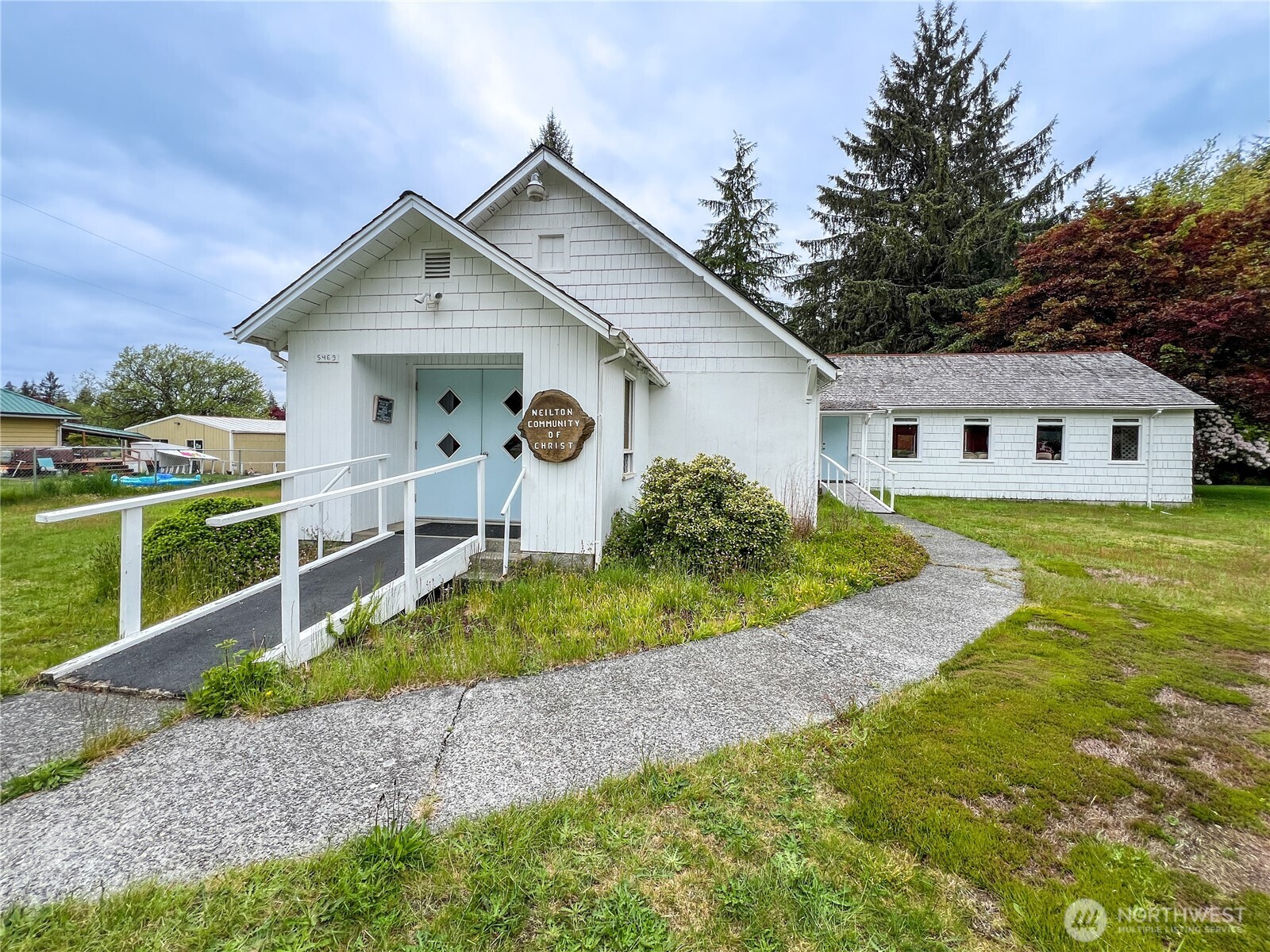 5469 Us Highway 101 Property Photo 2