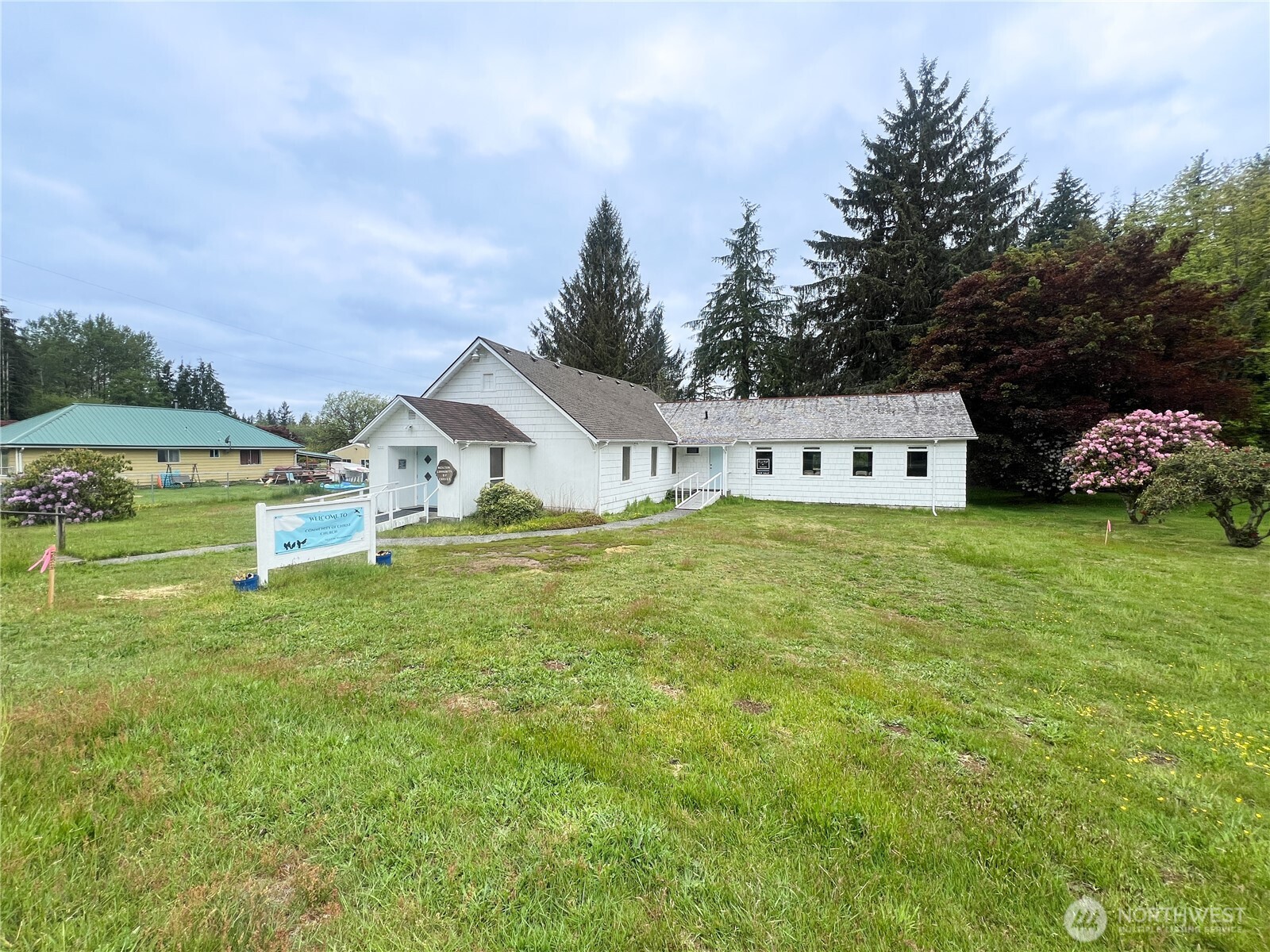 5469 Us Highway 101 Property Photo 4