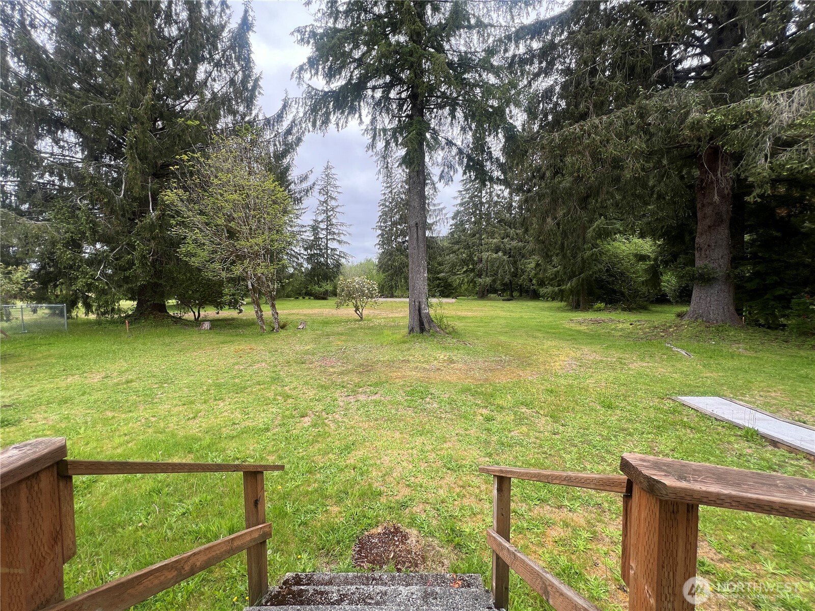 5469 Us Highway 101 Property Photo 9