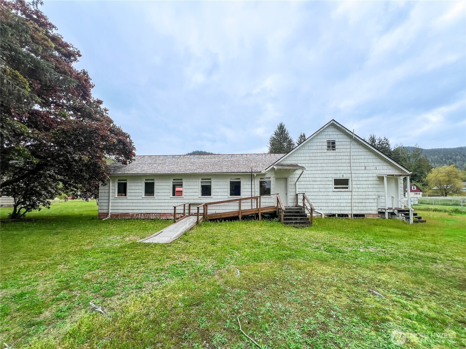 5469 Us Highway 101 Property Photo 11