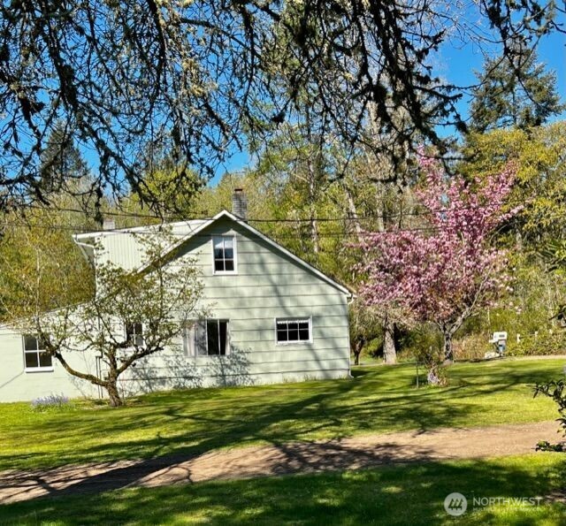 135 Nw Walker Road Property Photo 6