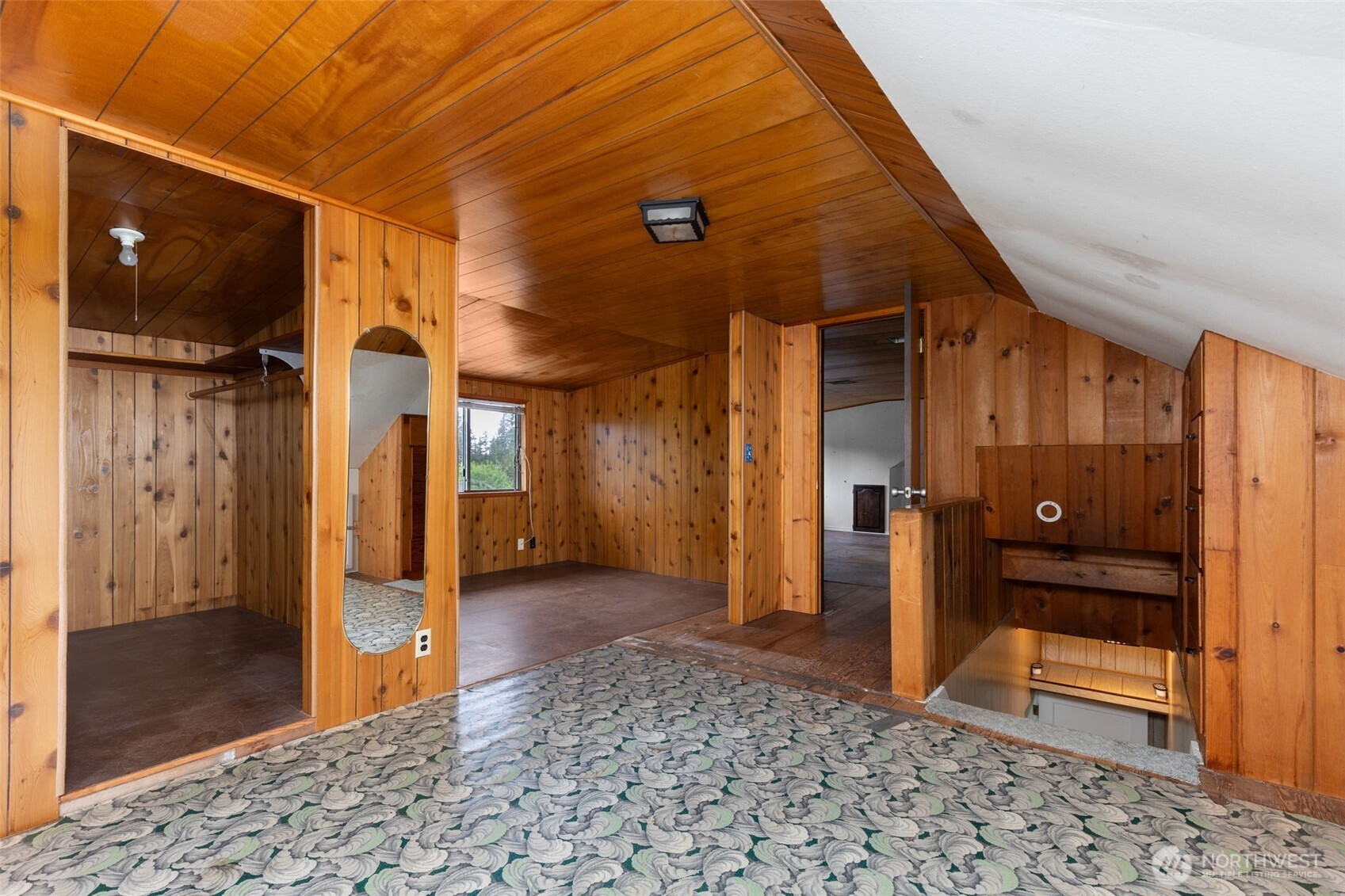 135 Nw Walker Road Property Photo 10