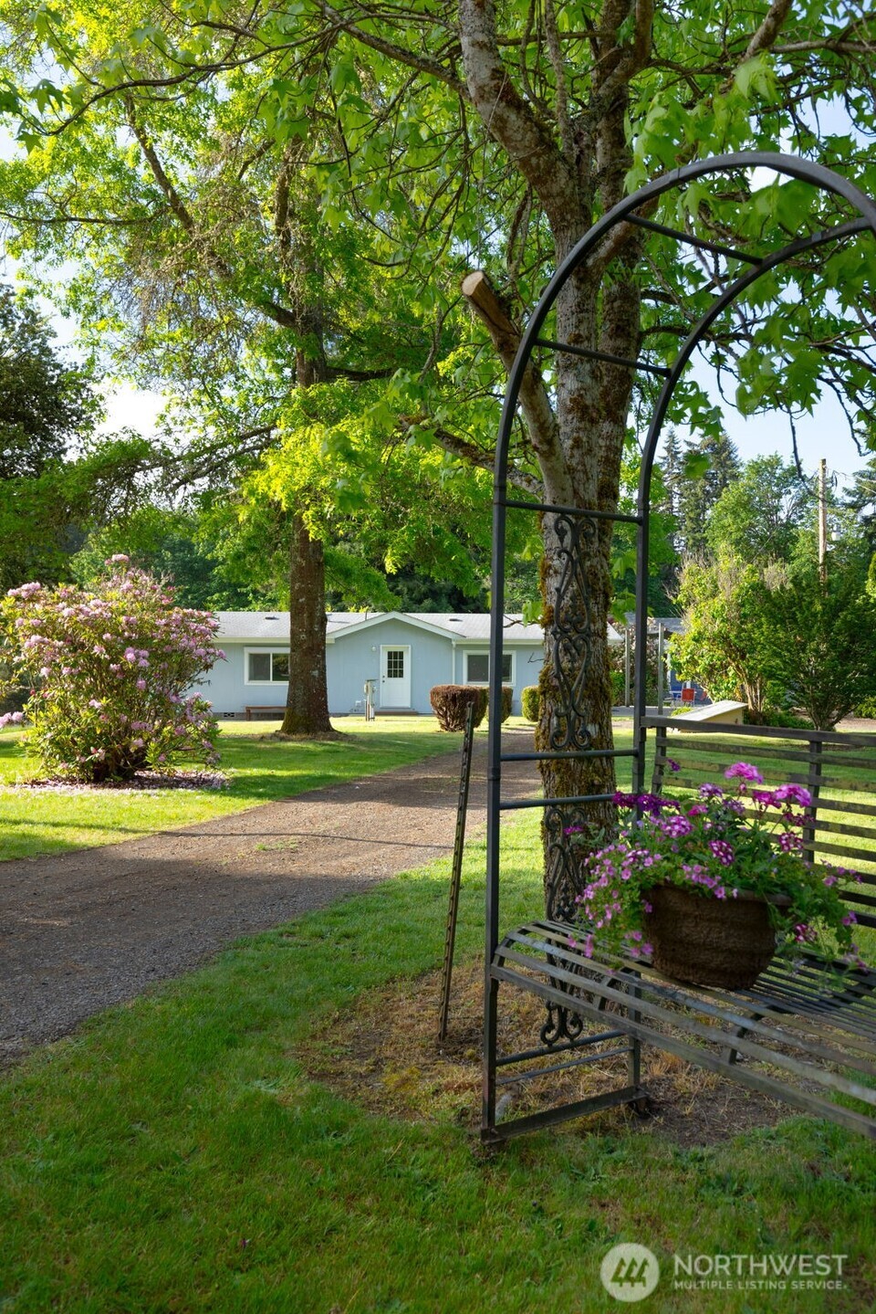 135 Nw Walker Road Property Photo 22