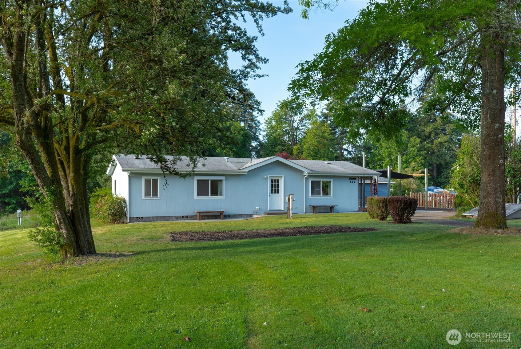 135 Nw Walker Road Property Photo 23