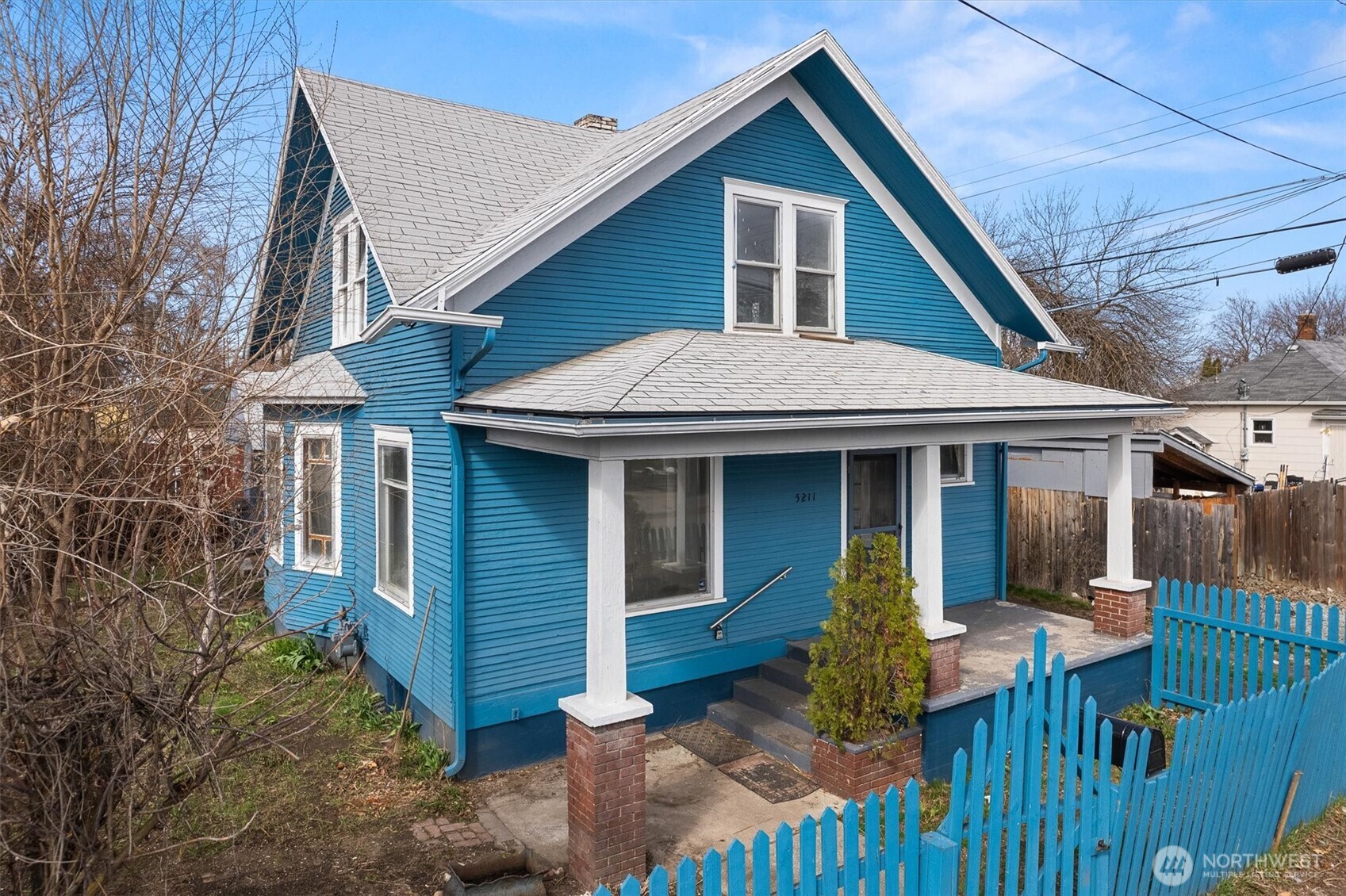5211 N Lacey Street Property Photo