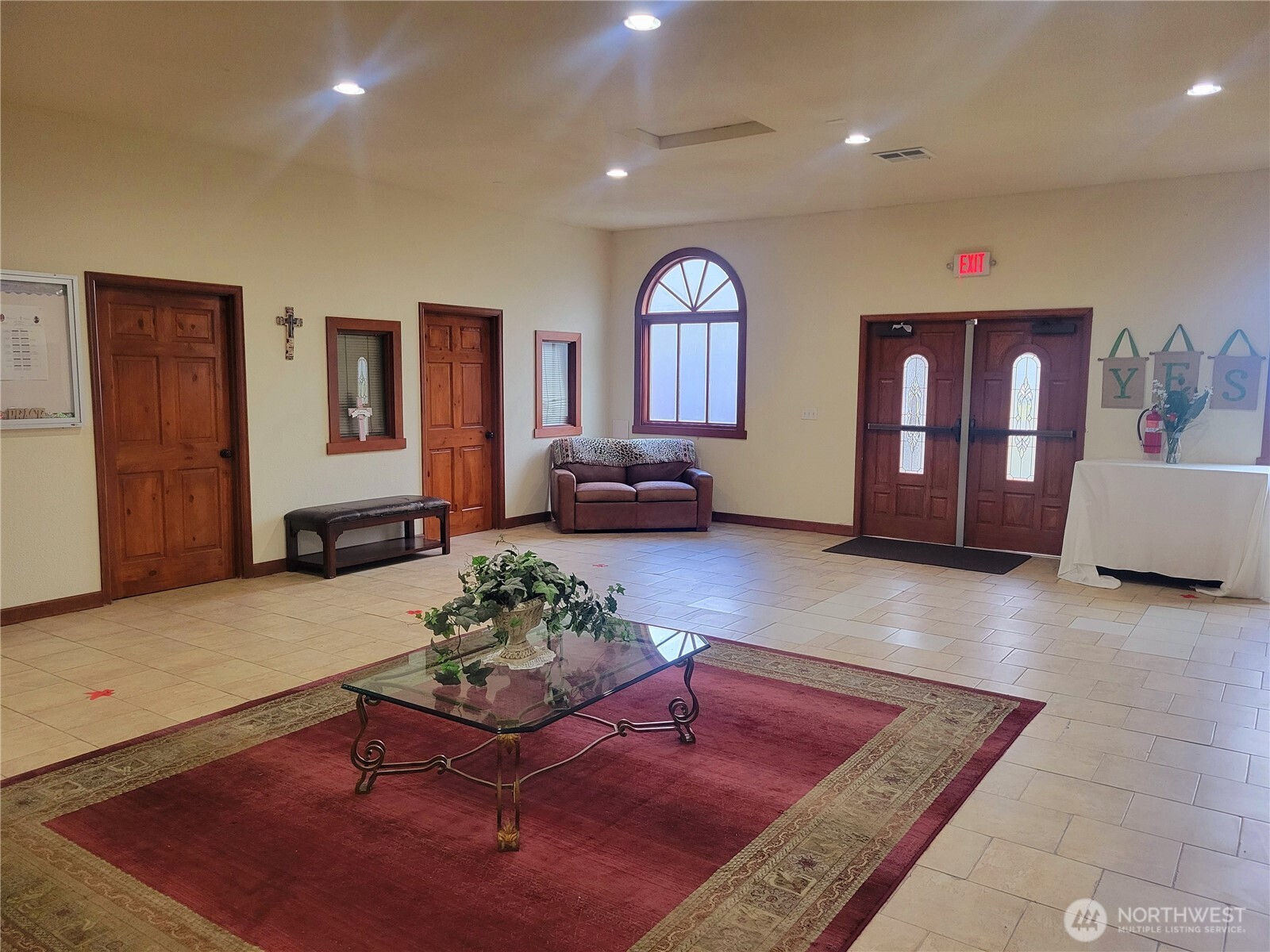 7714 Douglas Street Property Photo 5
