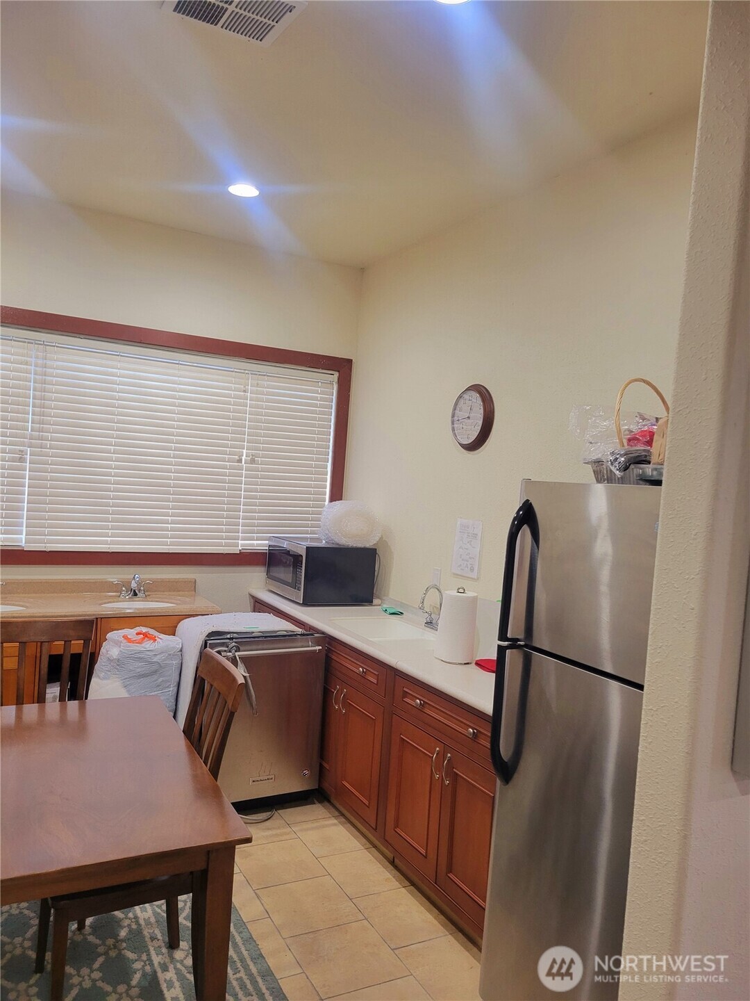 7714 Douglas Street Property Photo 7