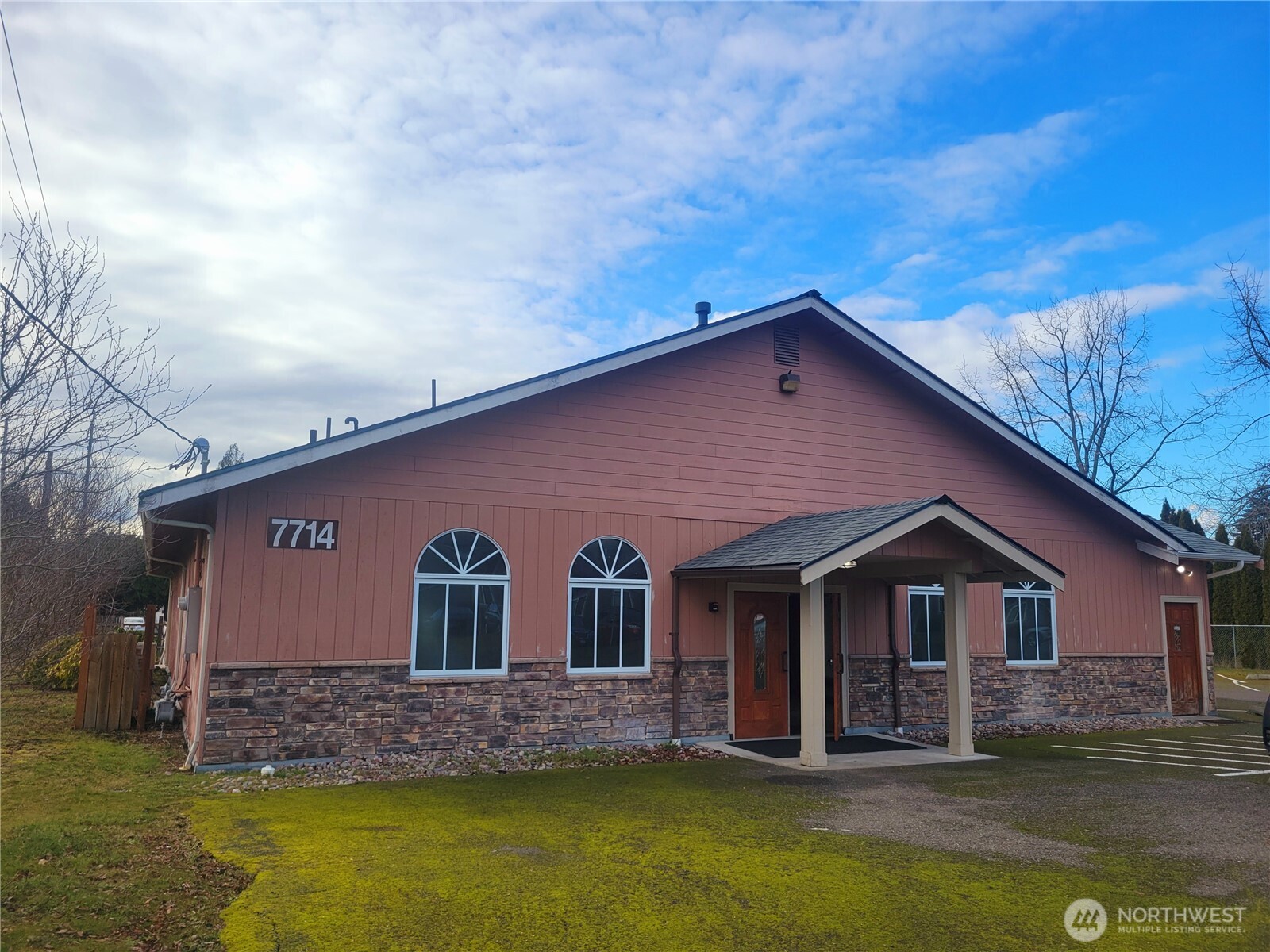7714 Douglas Street Property Photo 13