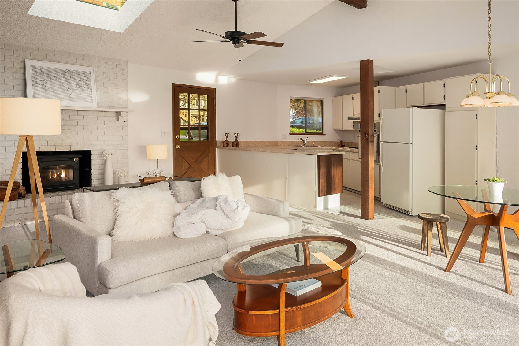 2180 Inverness Way Property Photo 8