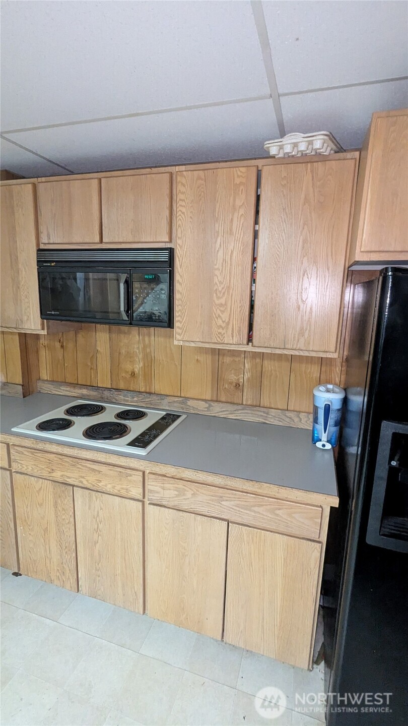 411 Highbank Road Property Photo 8