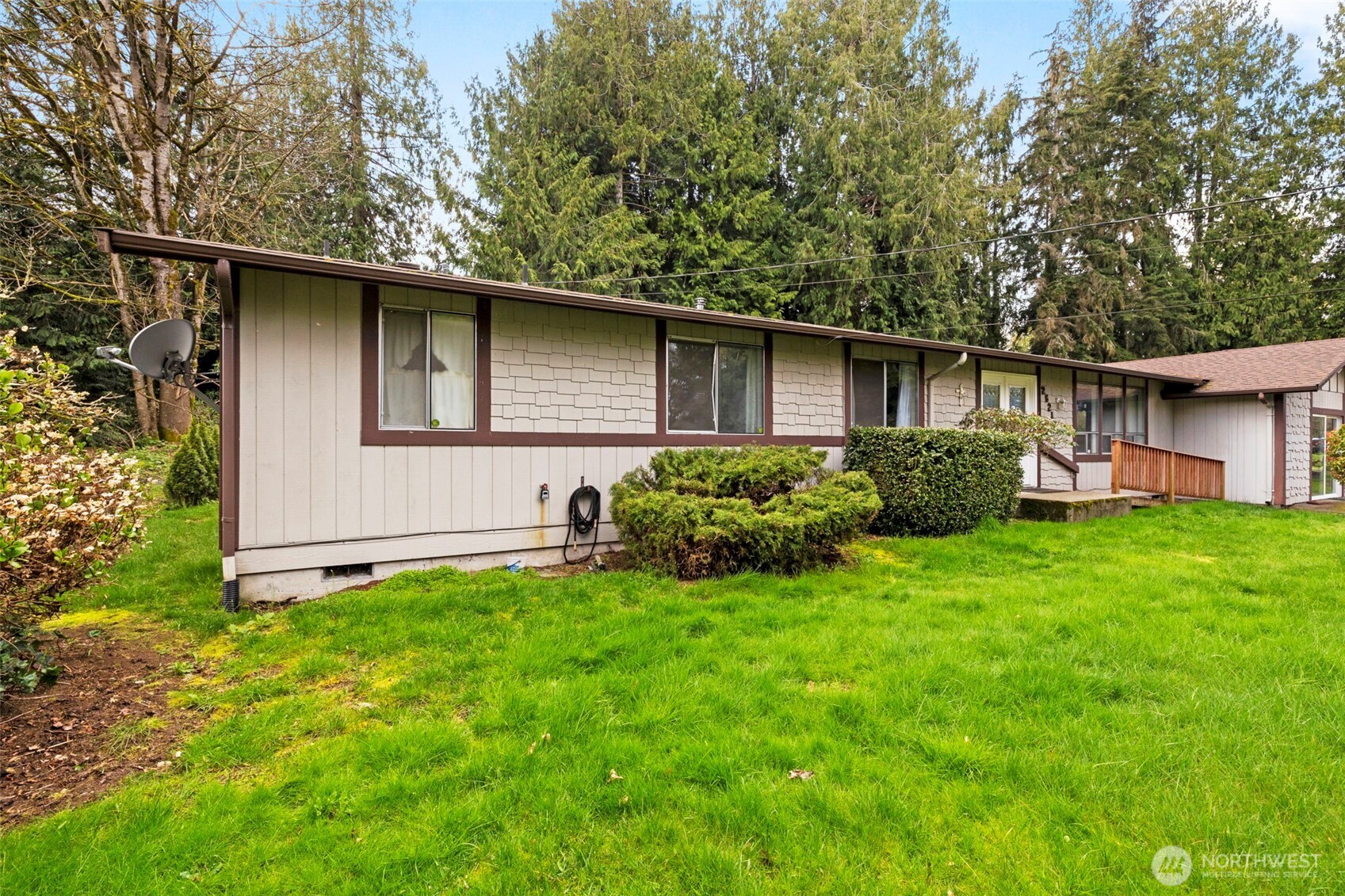 26217 Edgewater Place Property Photo