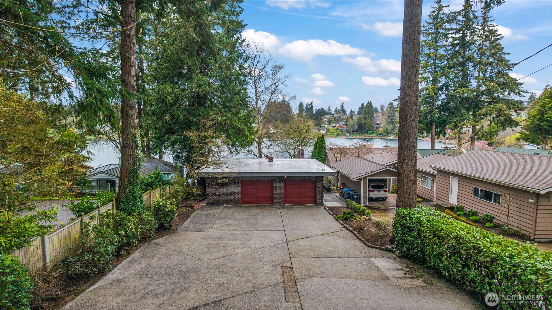 180 Lake Louise Drive Property Photo